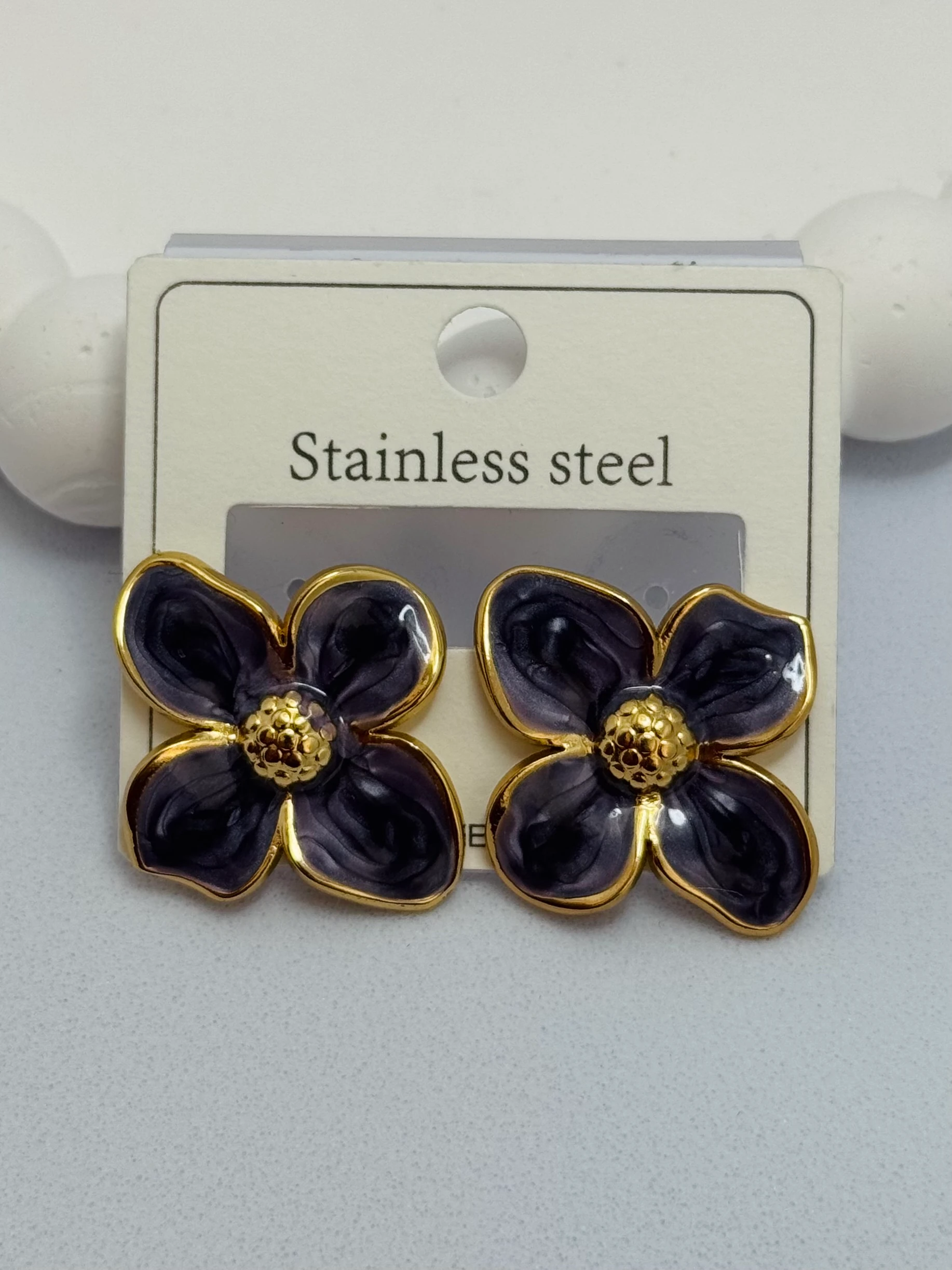 Çelik Lacivert Çiçek Küpe