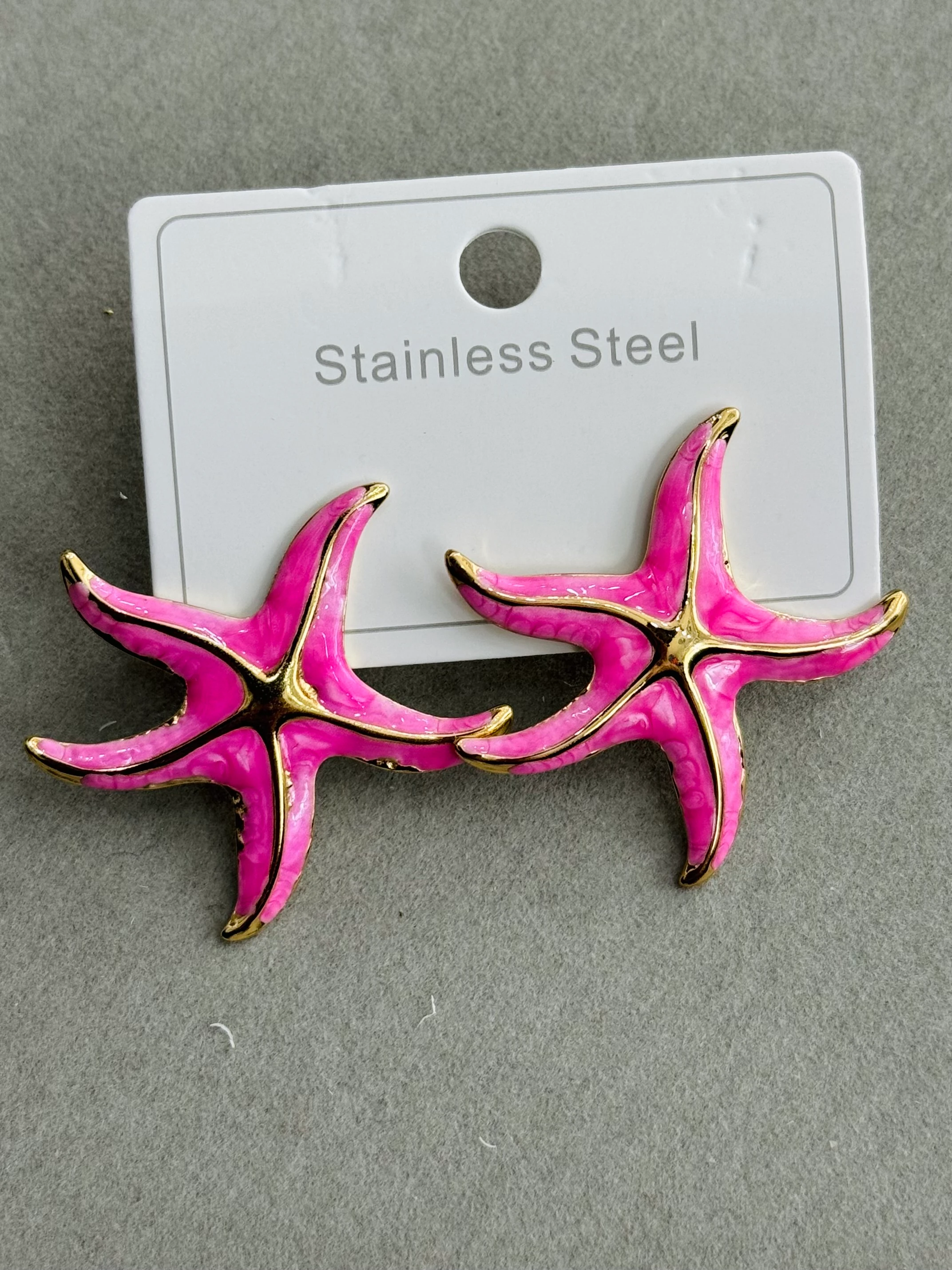 Çelik Canlı Pembe Yıldız Küpe