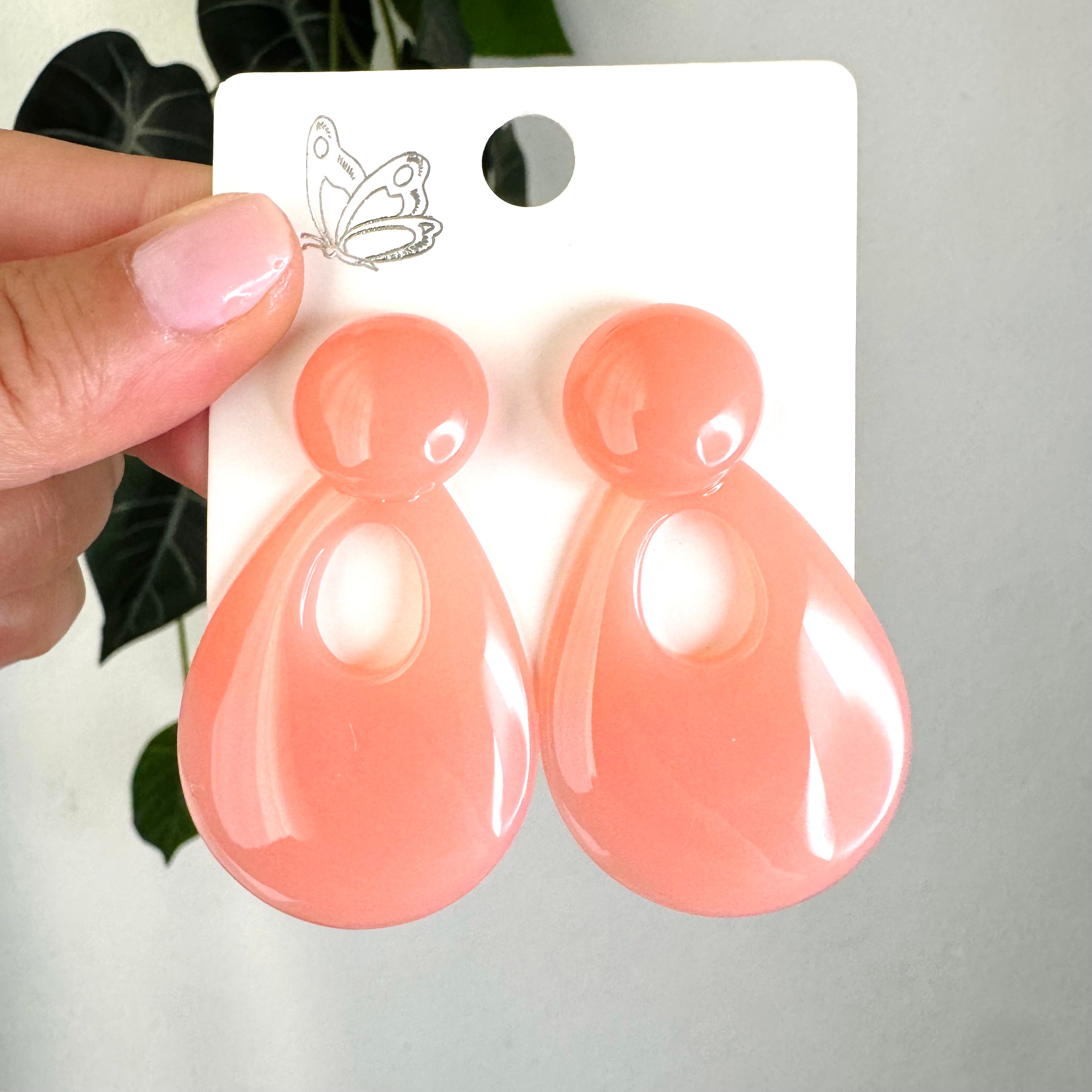 Pembe damla küpe