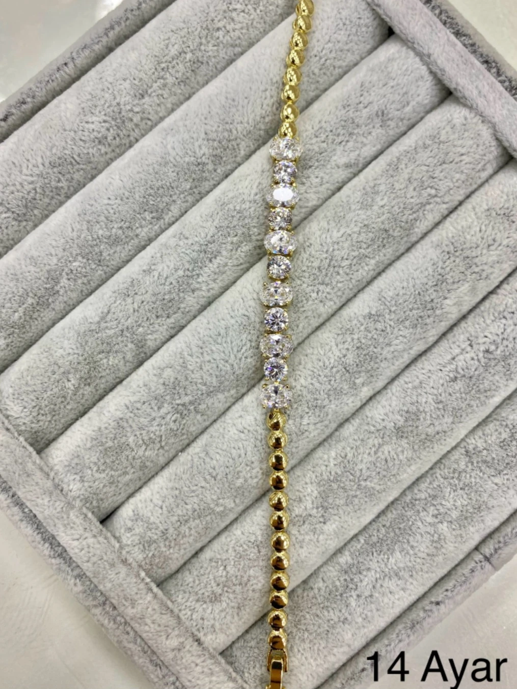 Xuping 14K Tasli Oval Plaka Bileklik