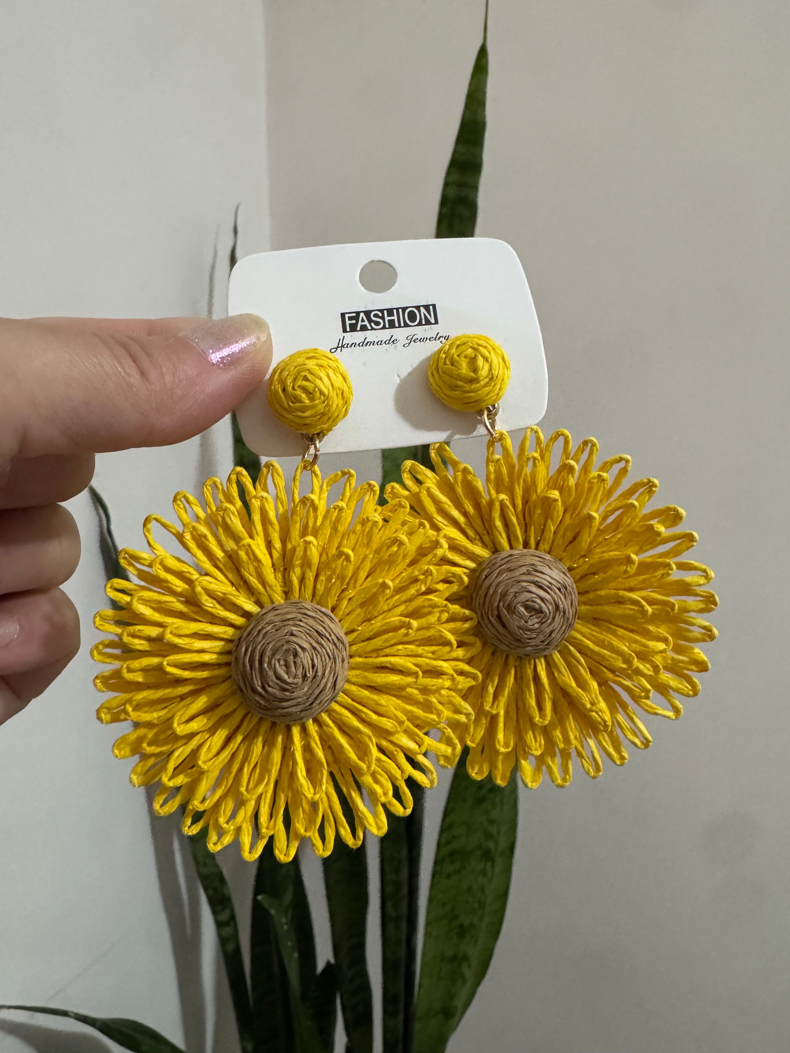 Sarı papatya hasır küpe