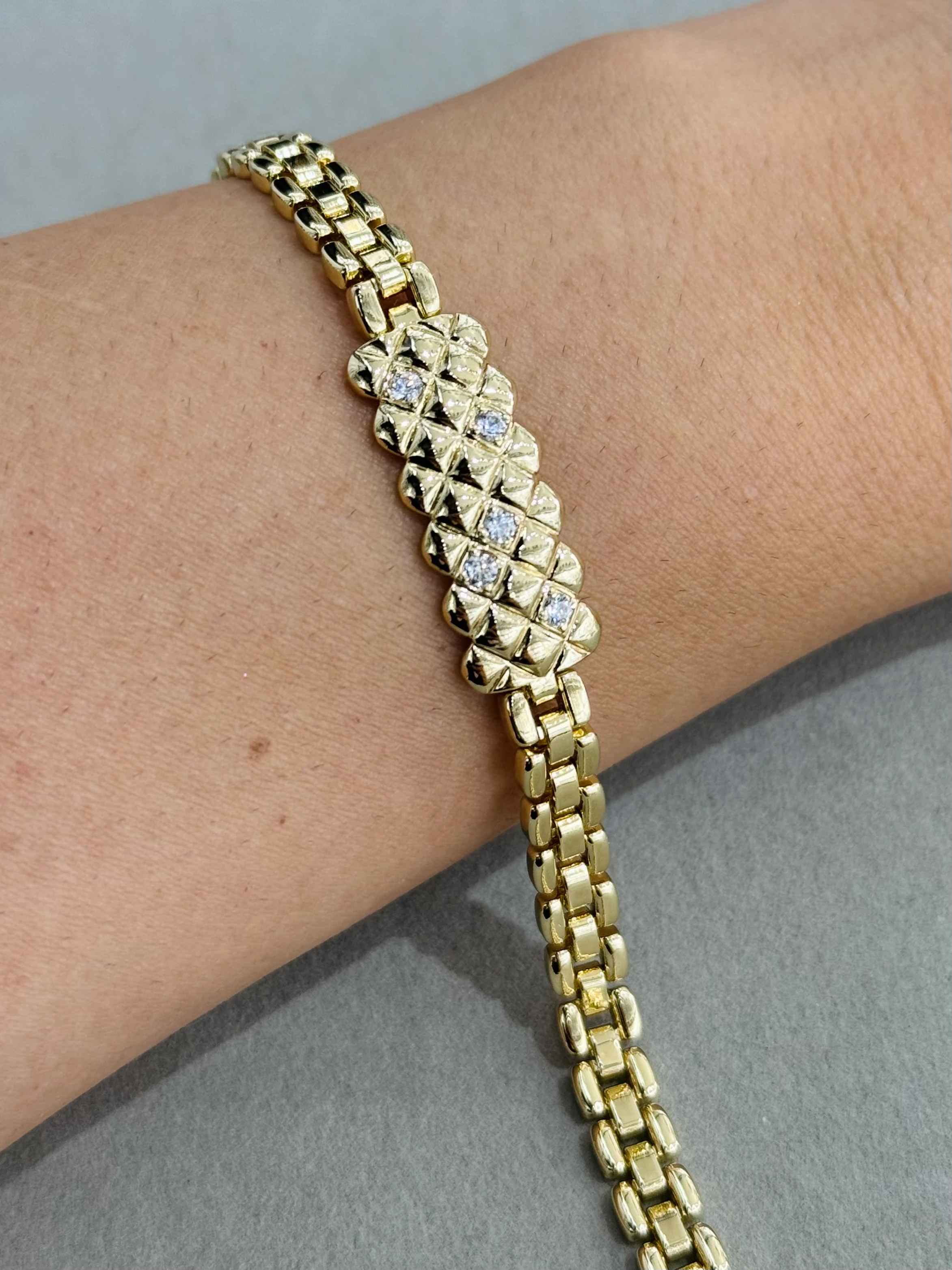 Xuping 14K Köşeli Taşlı Bileklik