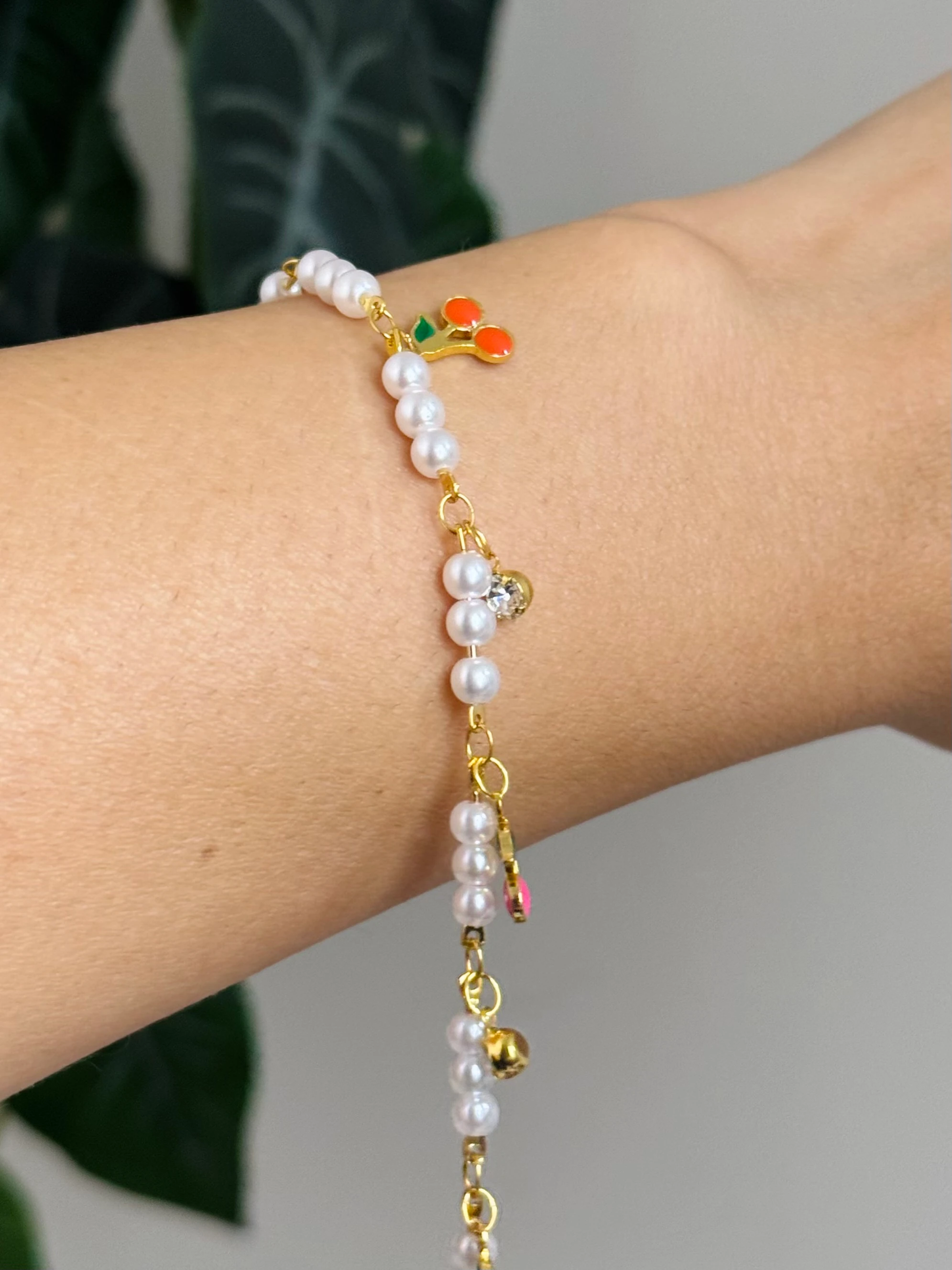 Çelik İncili Kiraz Bileklik