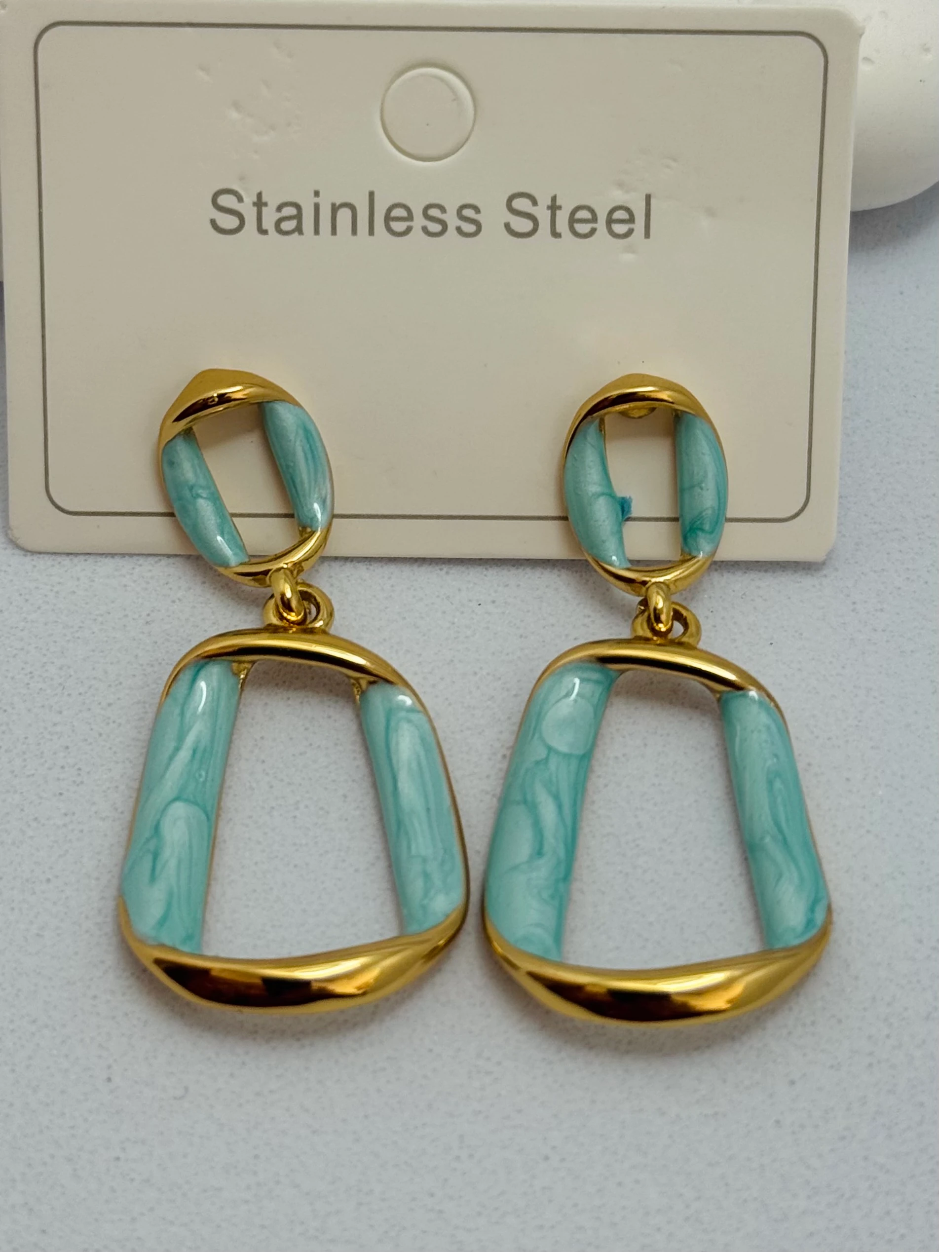 Çelik Su Yeşili Sallantılı Küpe