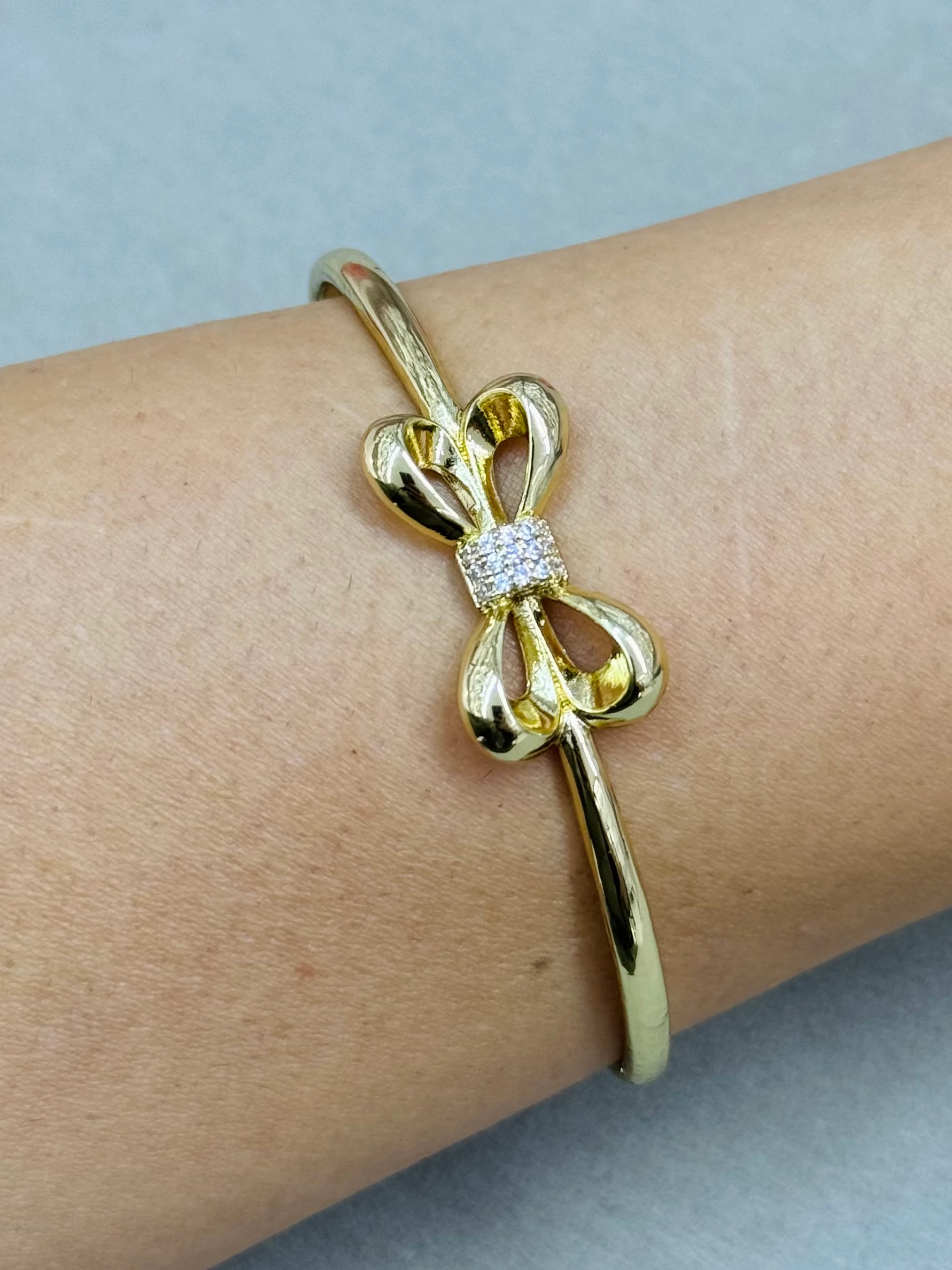 Xuping 14K Fiyonk Kelepçe 6cm