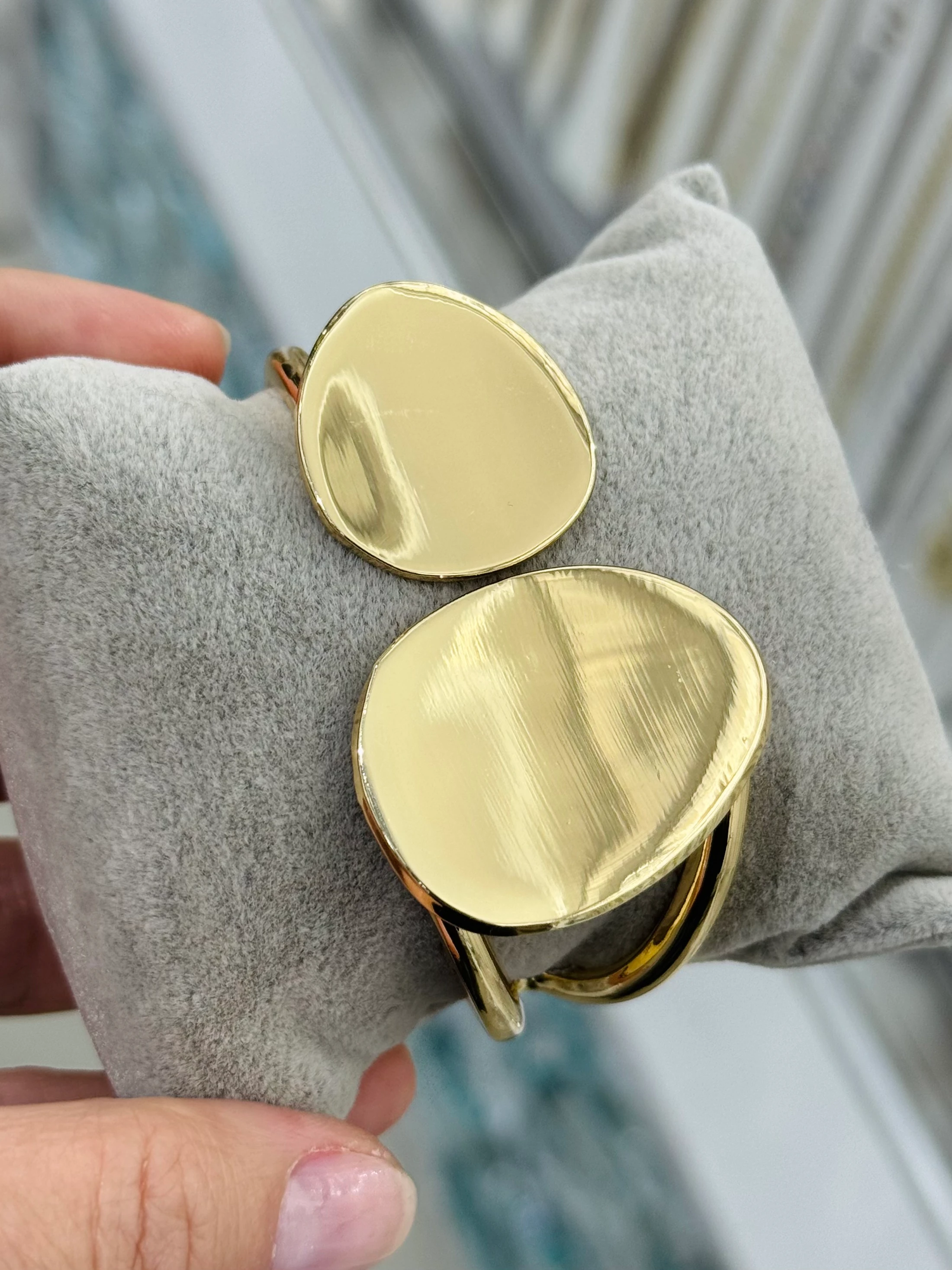 Altın Renk Zr Model Kelepçe