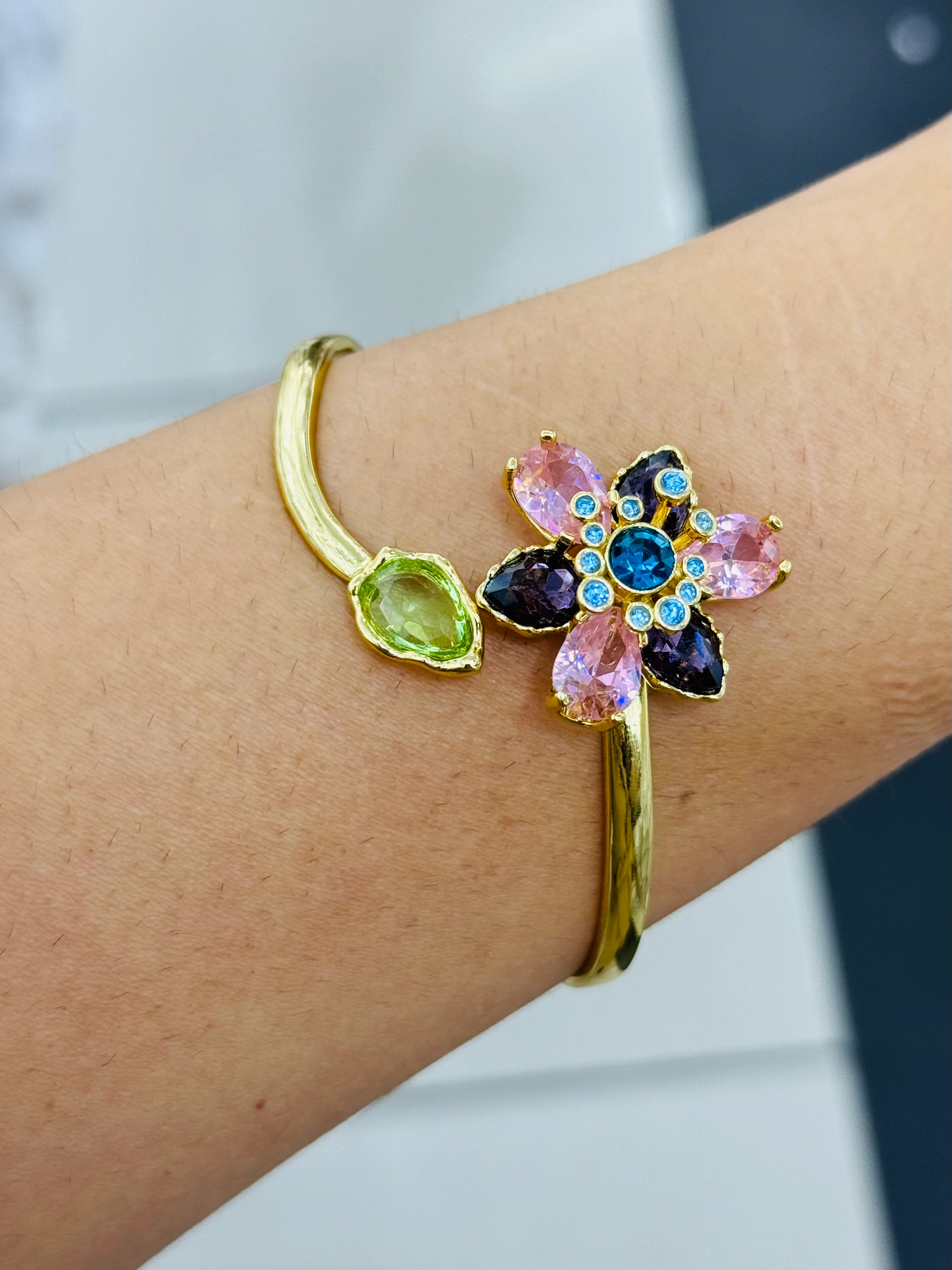 Idyllia Çiçek Kelepçe Bilezik