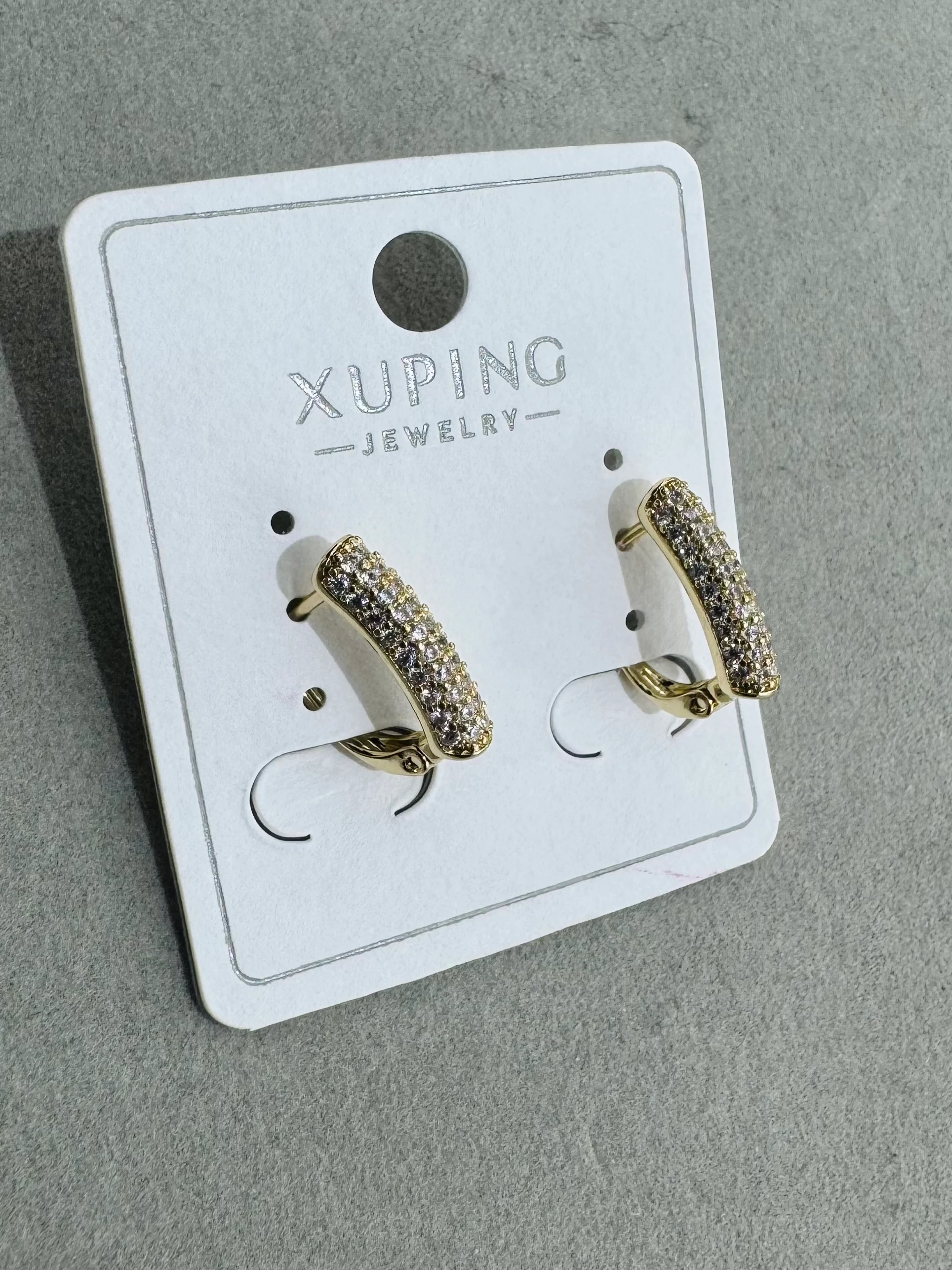 Xuping 14K Taşlı Küpe