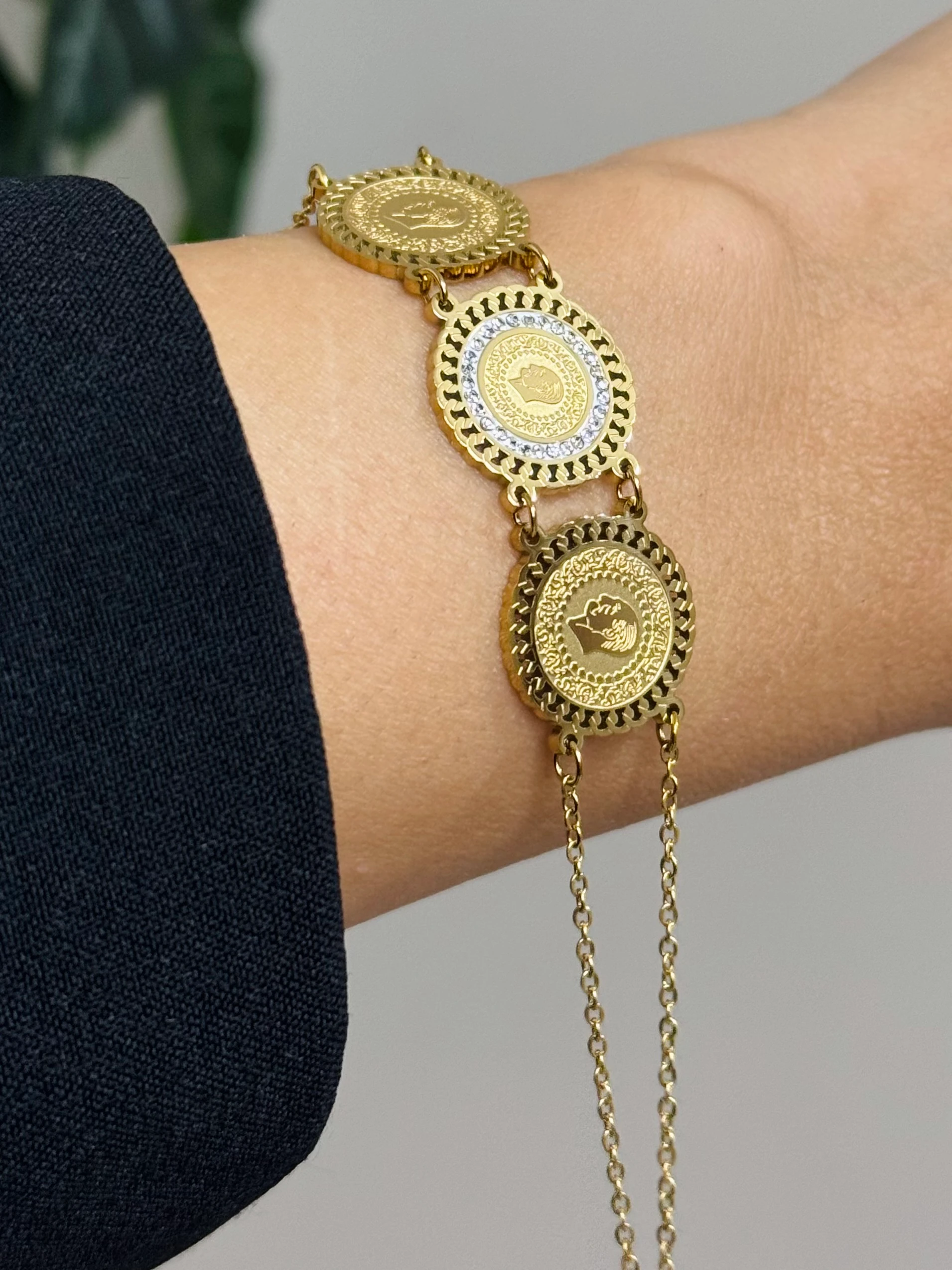 Çelik Çeyrekli Bileklik