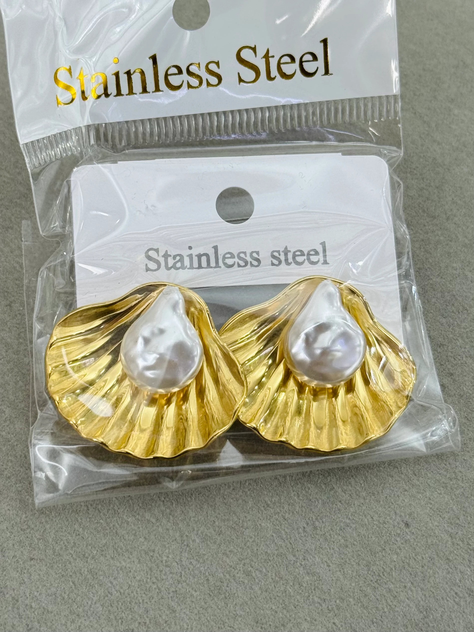 Çelik İncili Deniz Kabuğu Küpe