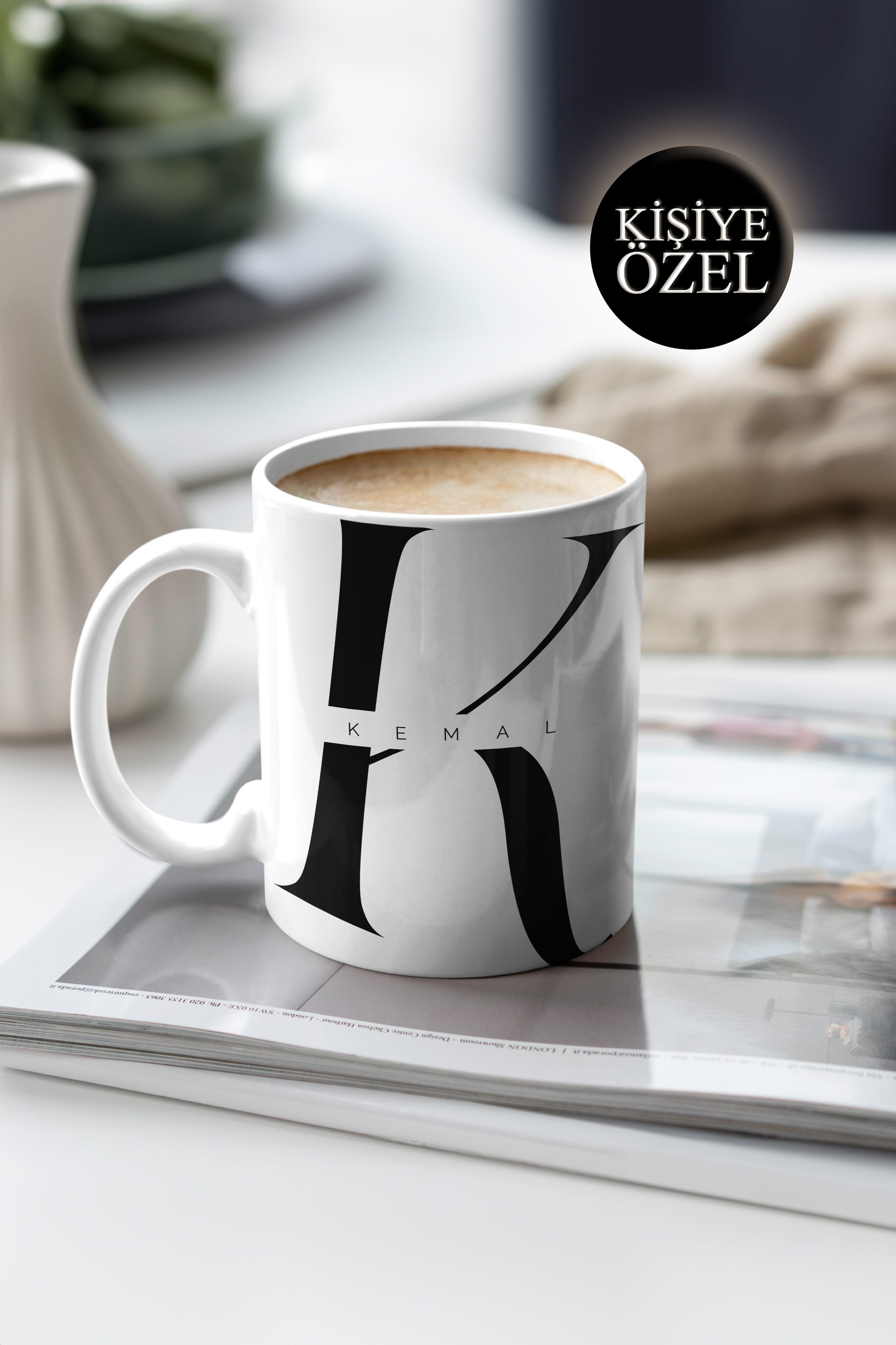 Kişiye Özel K Harfi ve İsim Yazılı Siyah Renkli Tasarım Kupa Bardak 300 ml