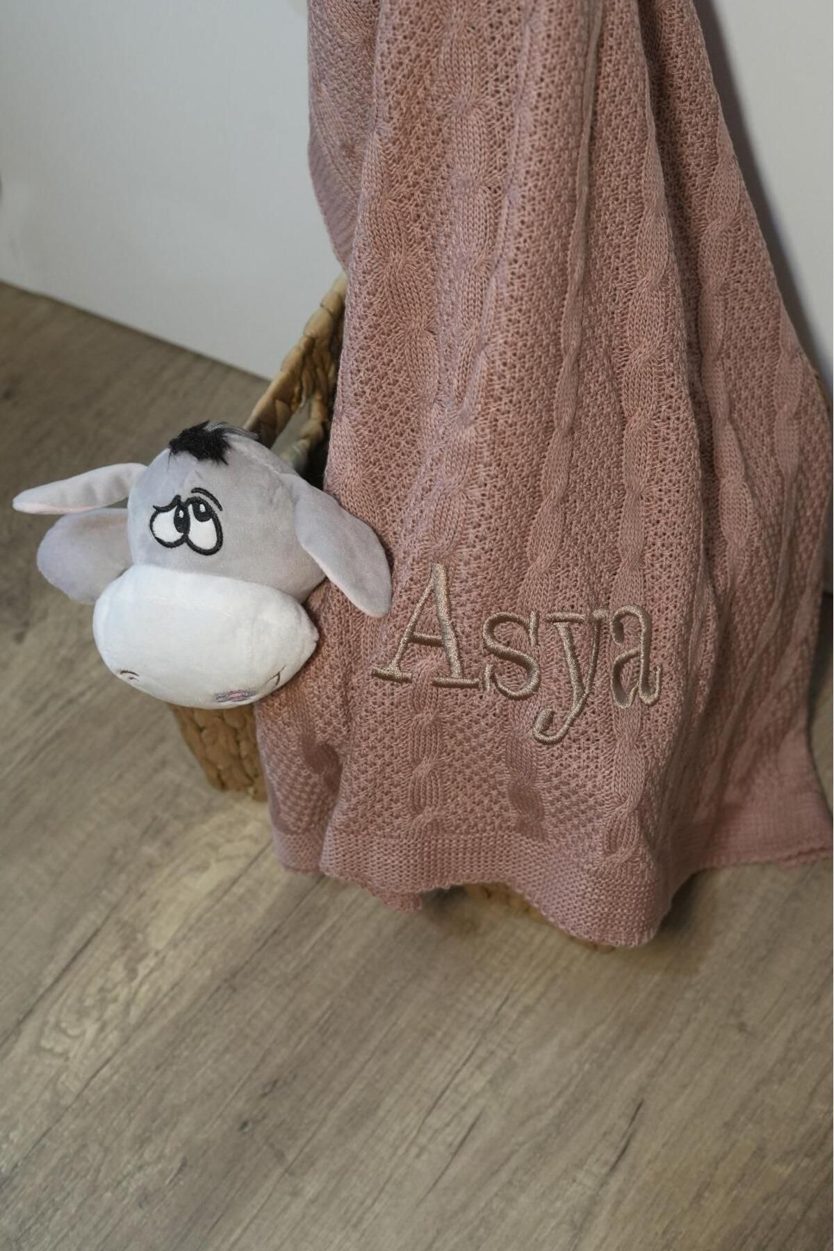 Bebek Battaniyesi Gül KurusuTriko Örgülü Bebek Hediyesi Istediğiniz Ismi Nakışla Yazıyoruz