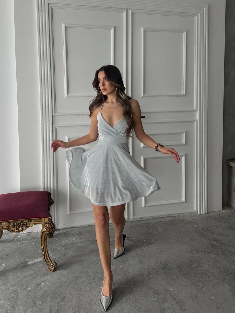 Simli Çapraz Askılı Mini Elbise