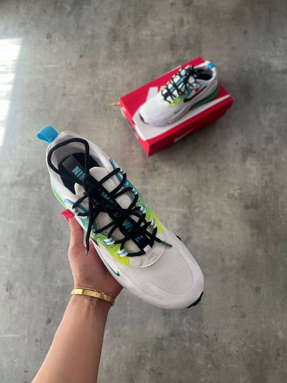 Nike Air 270 React
