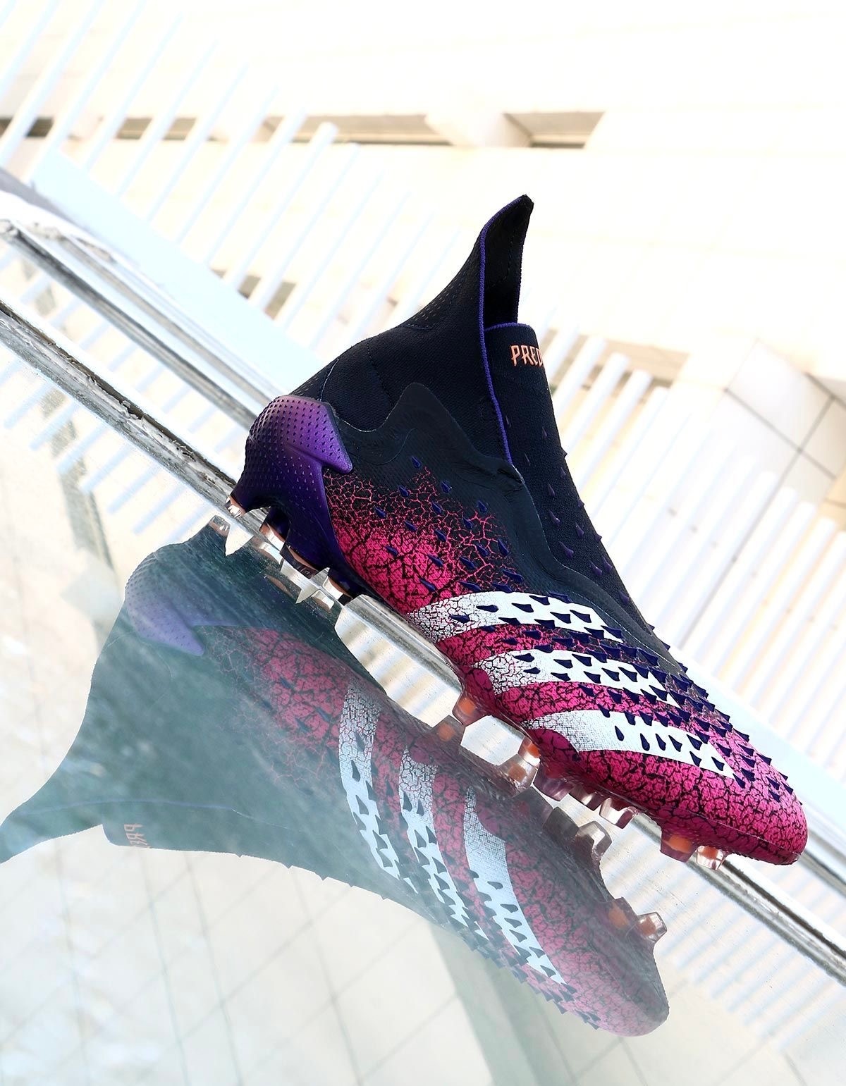 Adidas x Predator Freak elit krampon