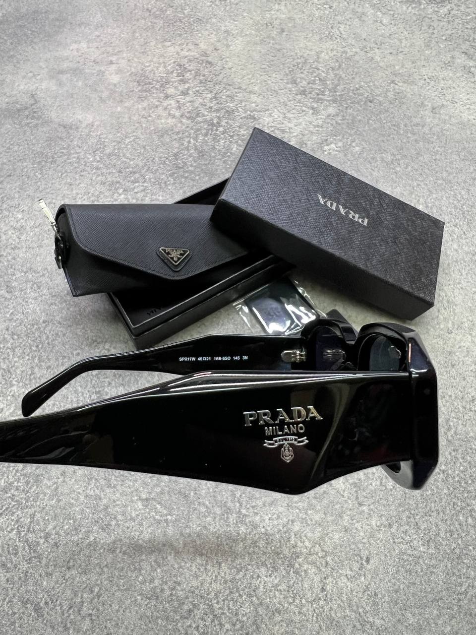 PRADA İTHAL GÖZLÜK