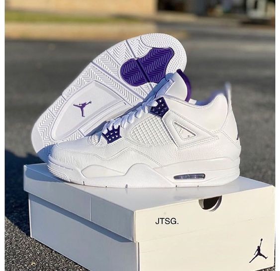 Air Jordan Retro 4 'Purple Metallic'