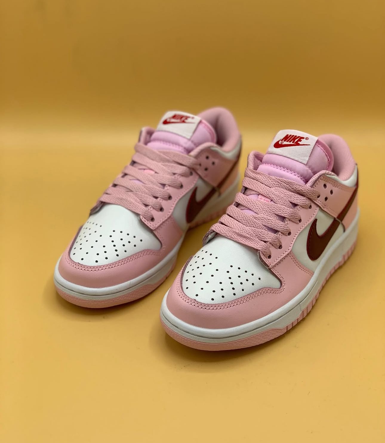 nike sb dunk pink