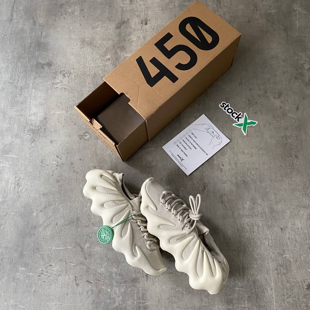 Adidas yeezy 450 begie