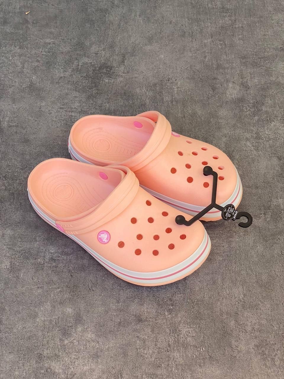 crocs pudra