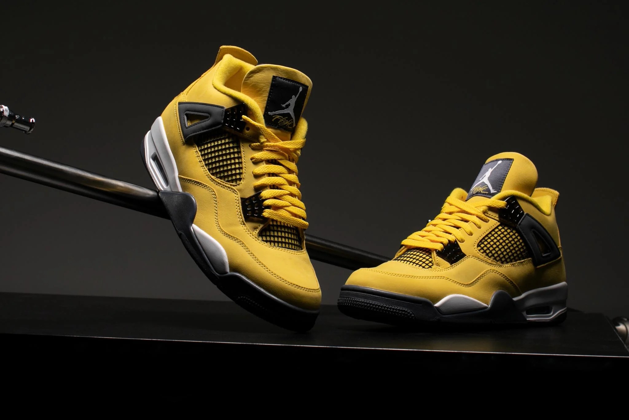 Nike Air Jordan 4 Retro Lightning indirimli