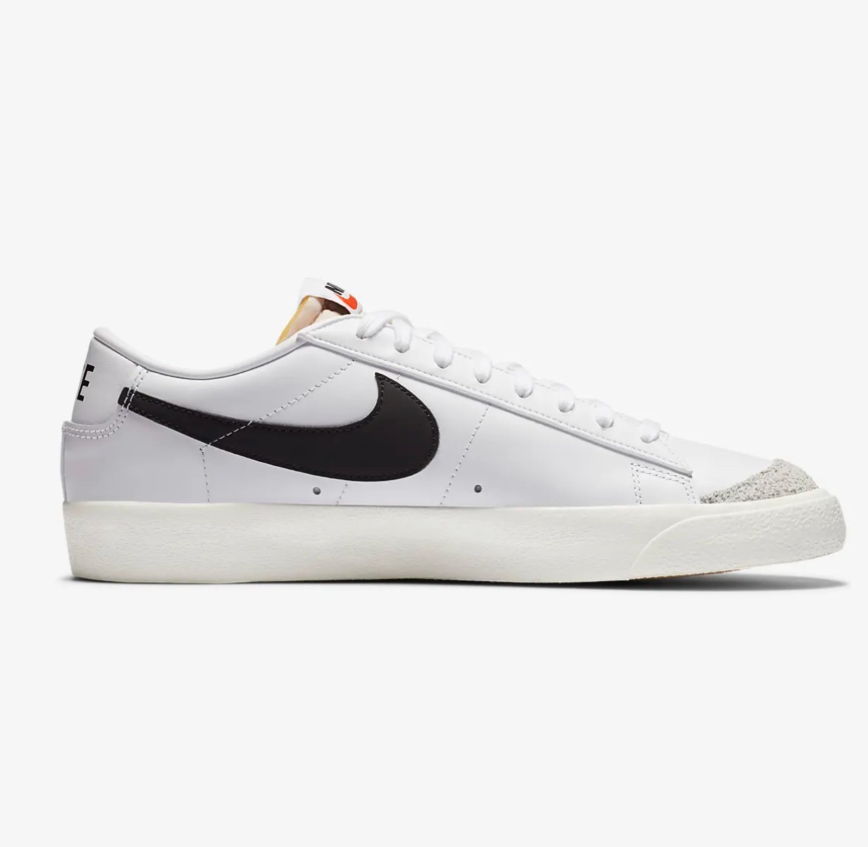 nike blazer low classic