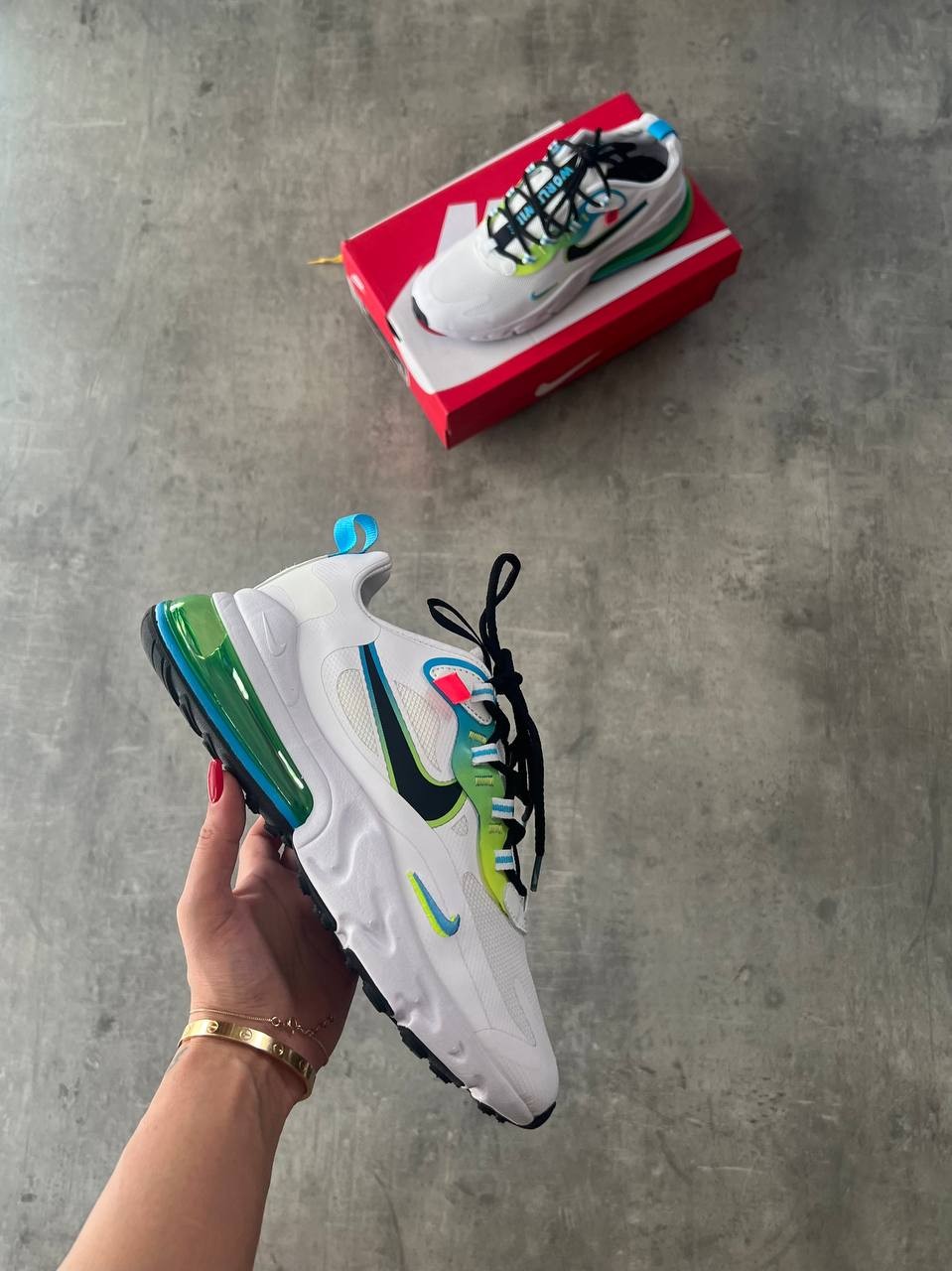 Nike Air 270 React