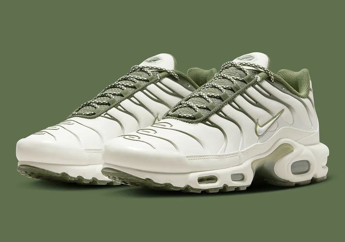 Nike tn green white new season