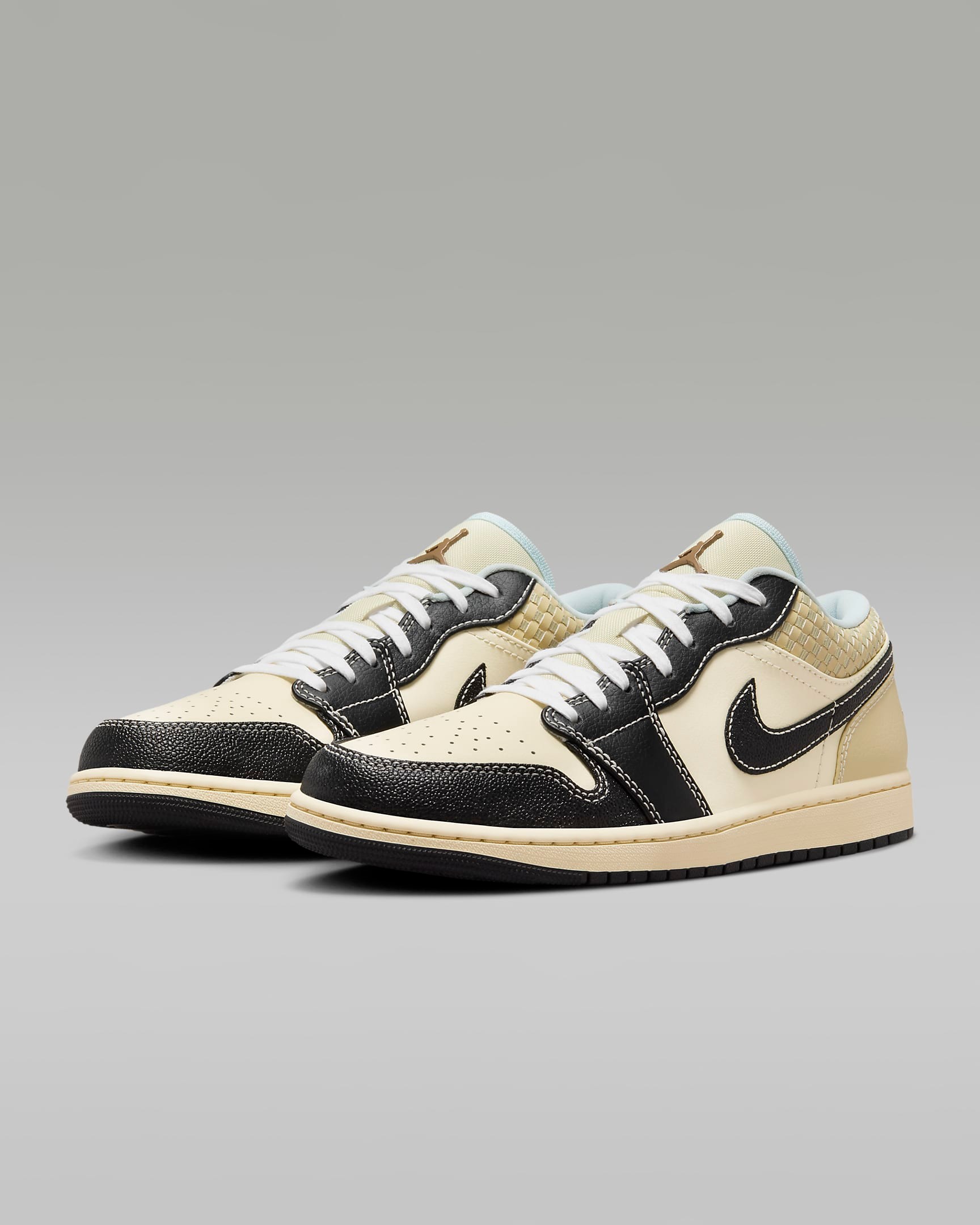 Nike jordan 1 low se coconut milk black muslin