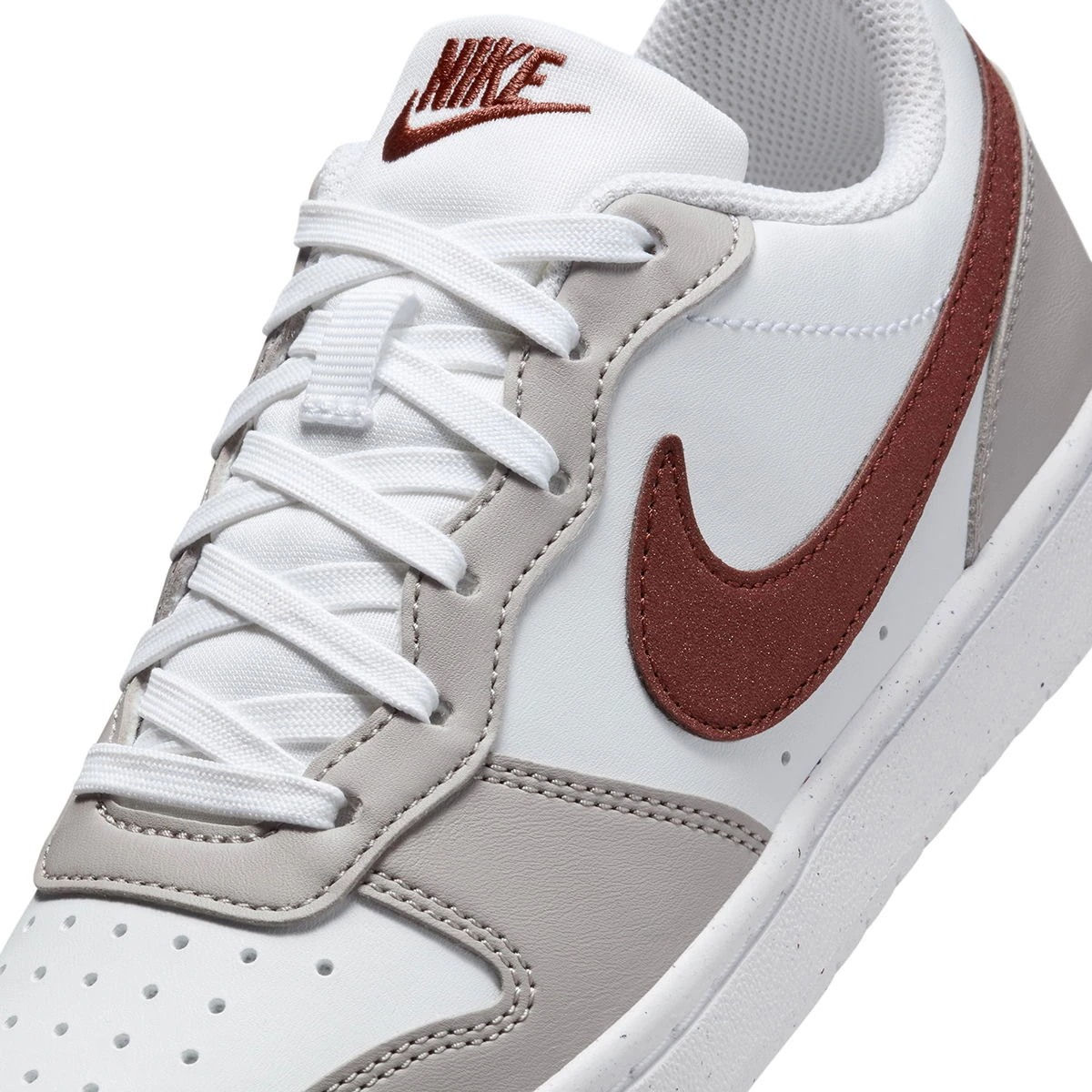 Nike Borought white burgundy