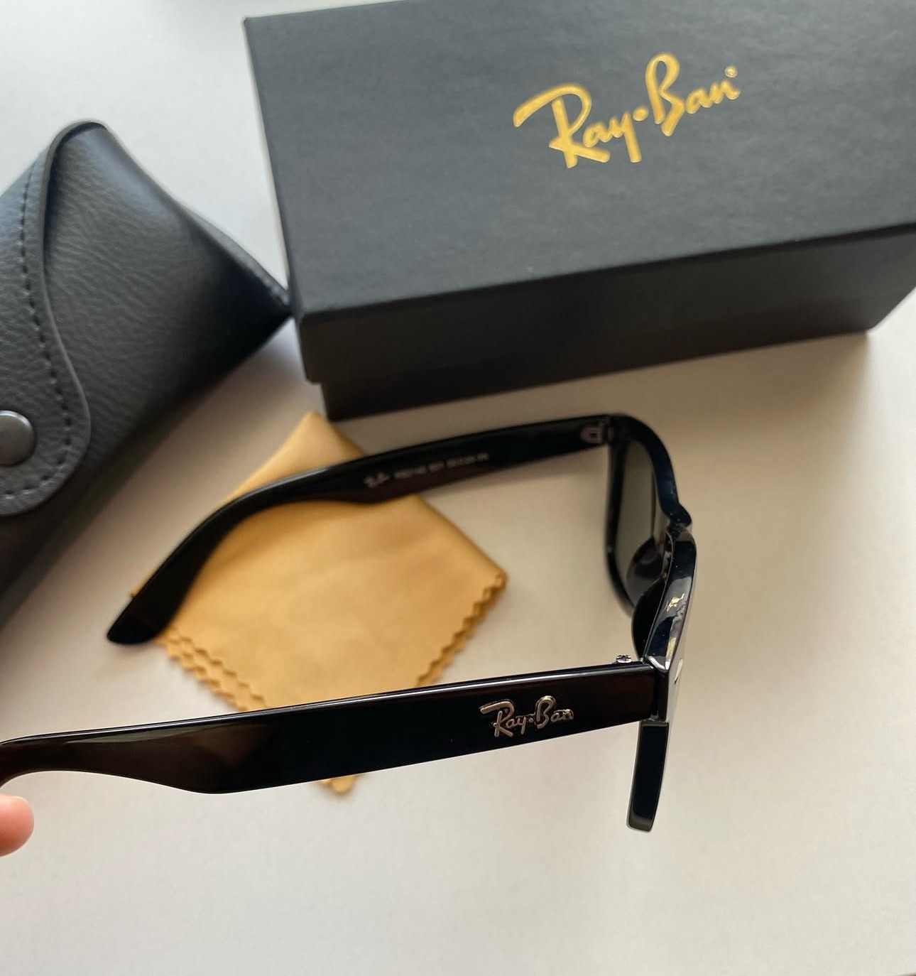 RAY BAN İTHAL GÖZLÜK