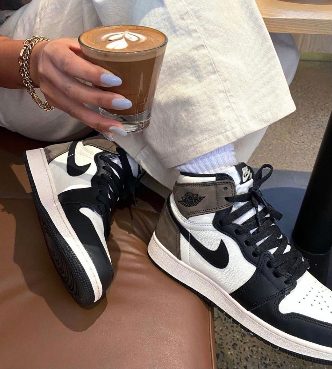 Nike Air jordan mocha 1 özel seri