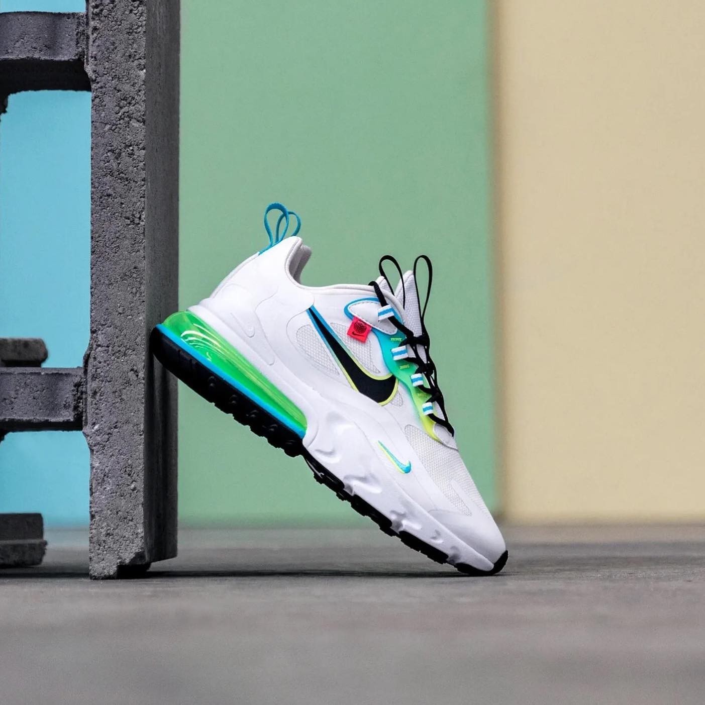 Nike Air Max 270 React