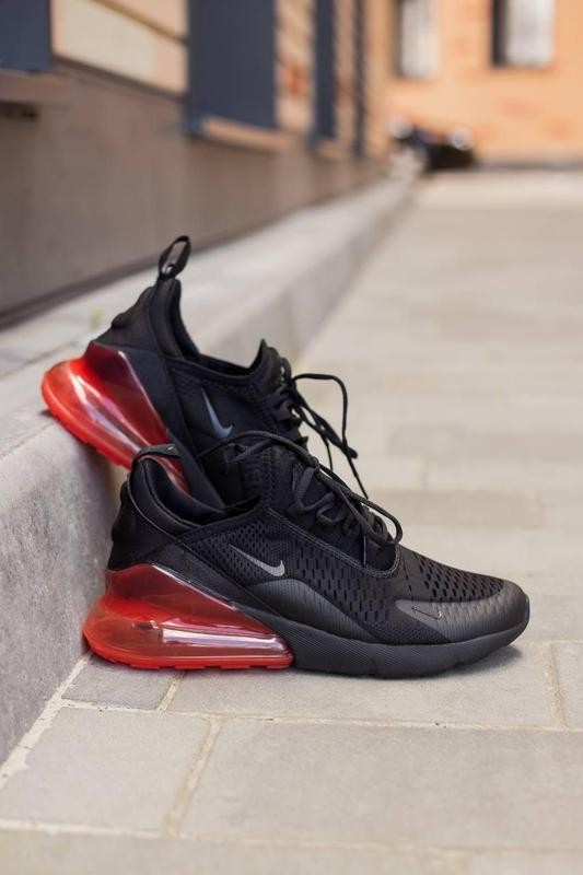 Nike Air 270 black red