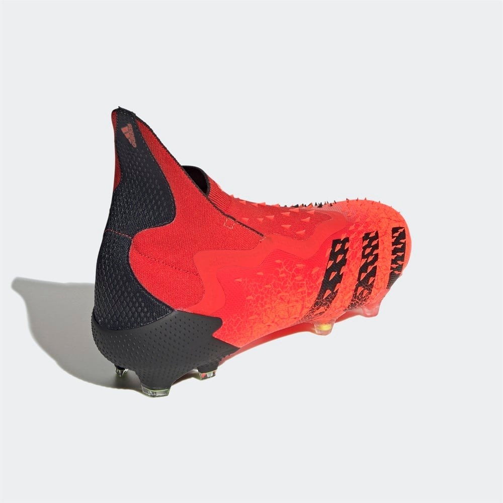 Adidas x Predator Freak elit krampon red