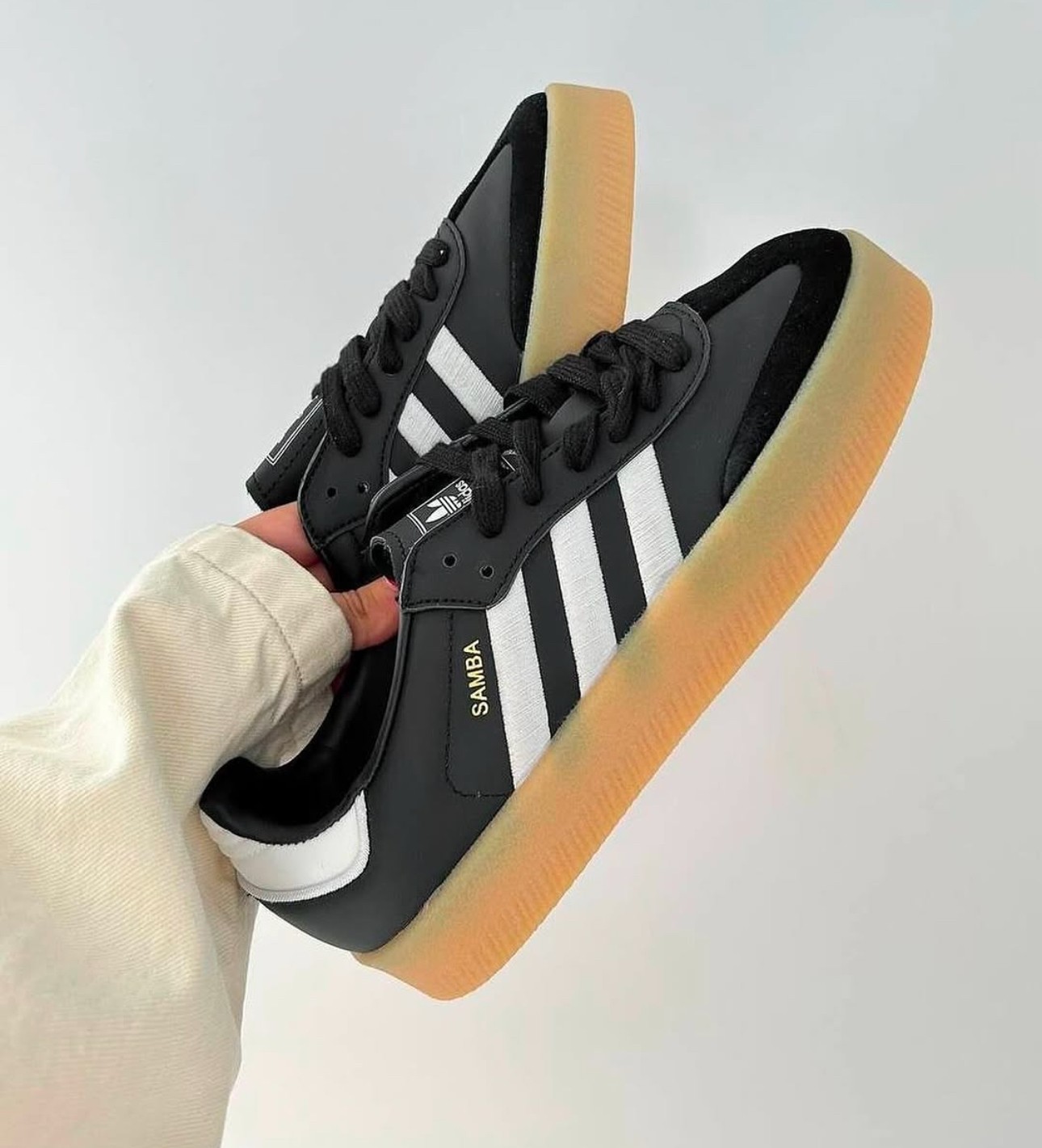 Adidas Samba platform black