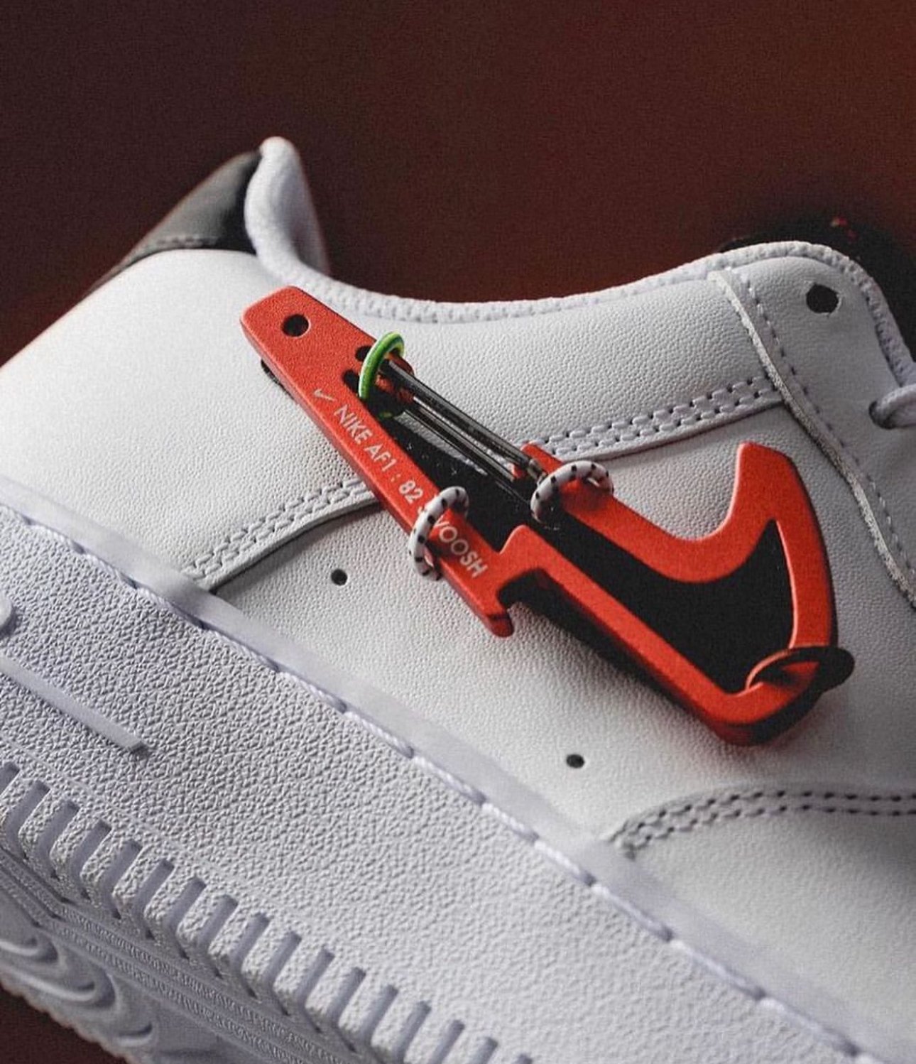 Nike Airforce Carabiner swoosh 