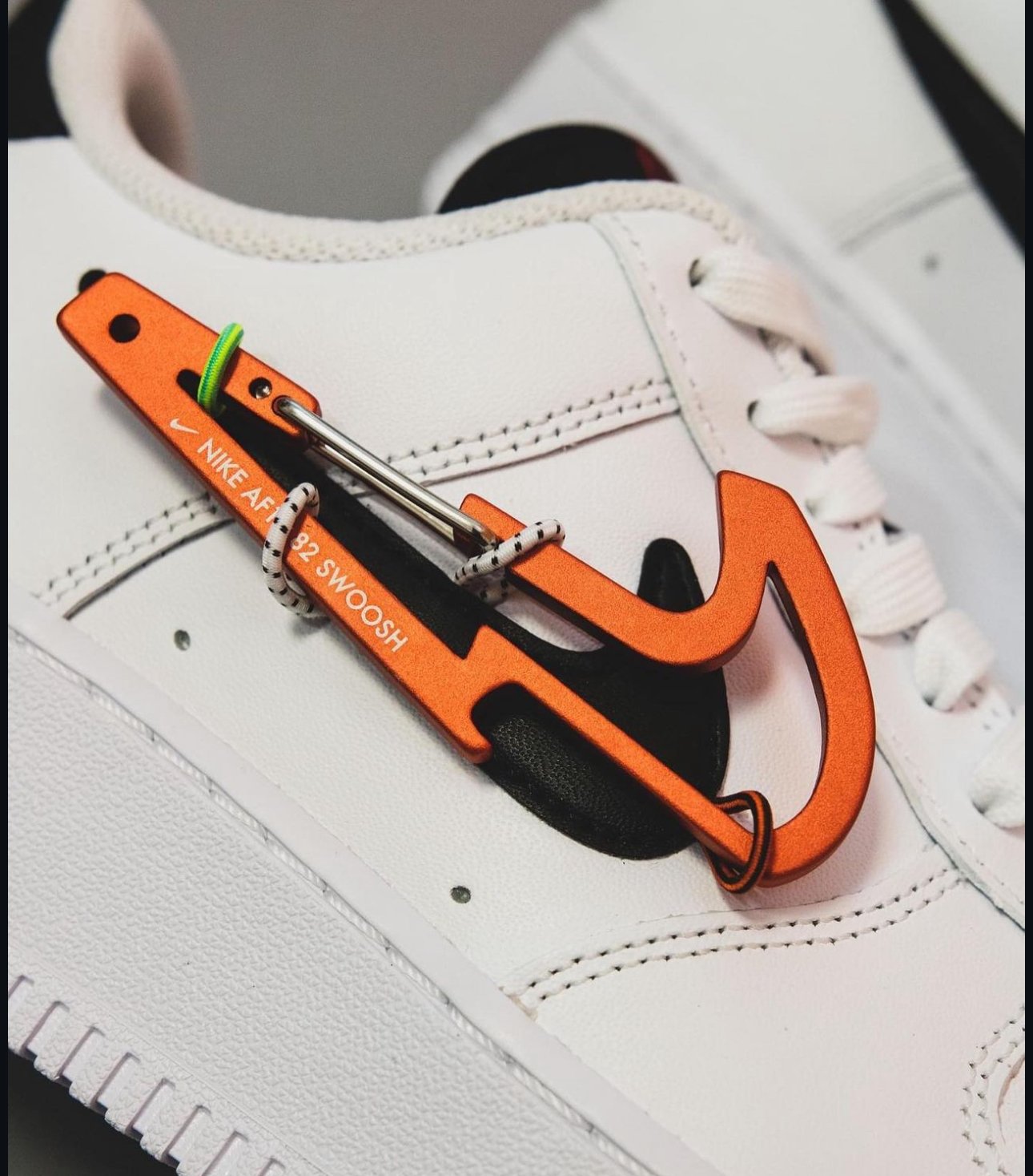 Nike Airforce Carabiner swoosh 