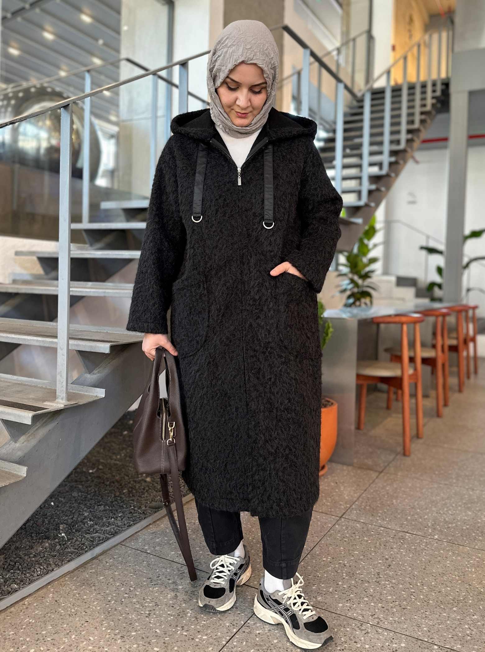 KEÇE FERMUARLI KABAN SİYAH