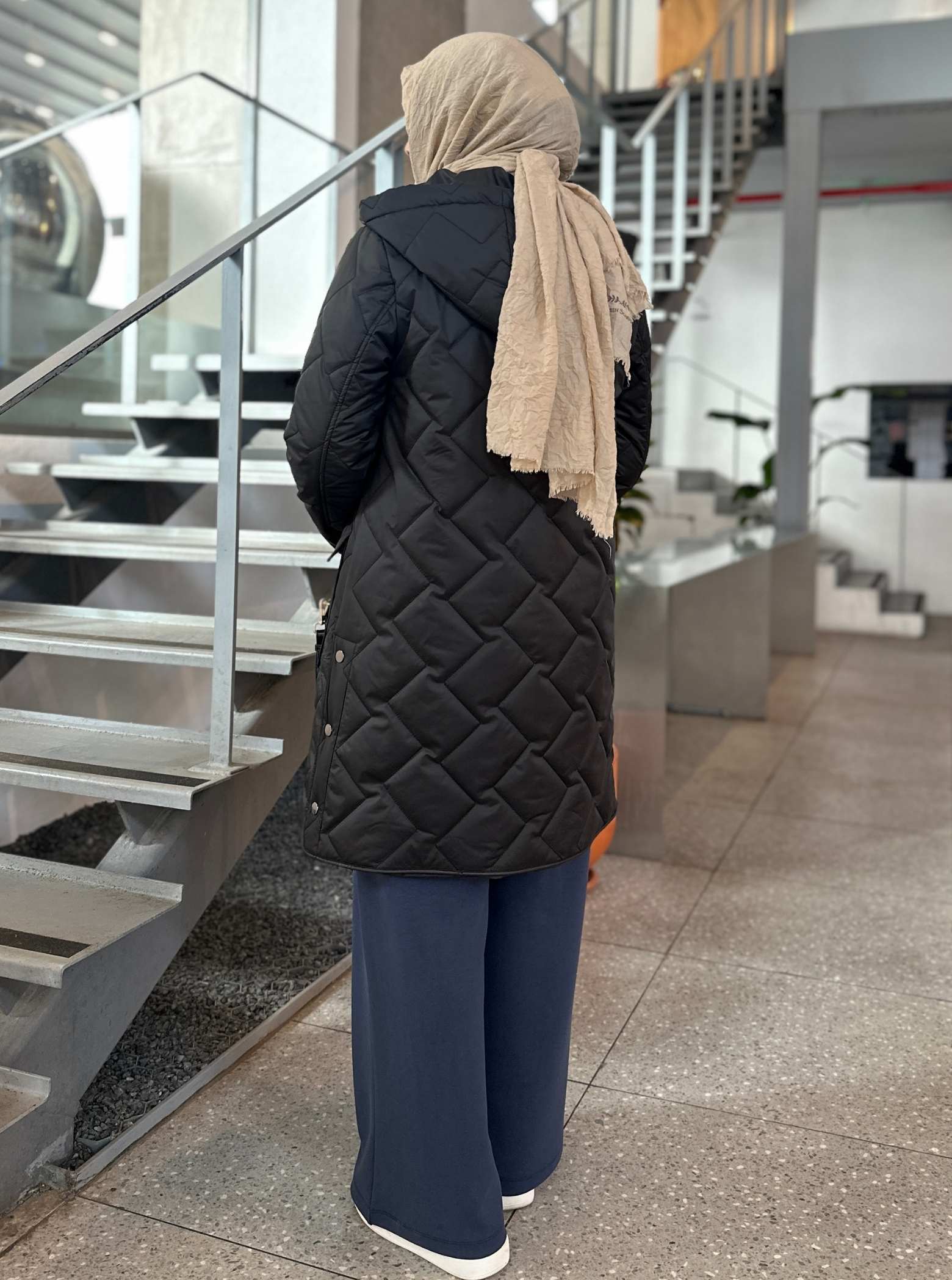 KISA EKOSE MONT SİYAH