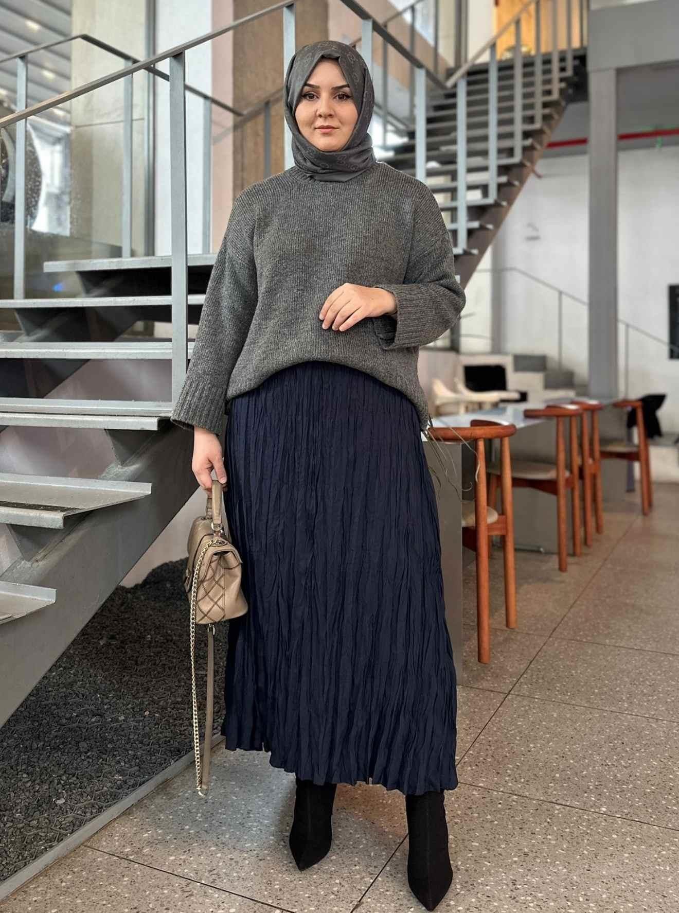 KIRIŞIK ETEK LACİVERT