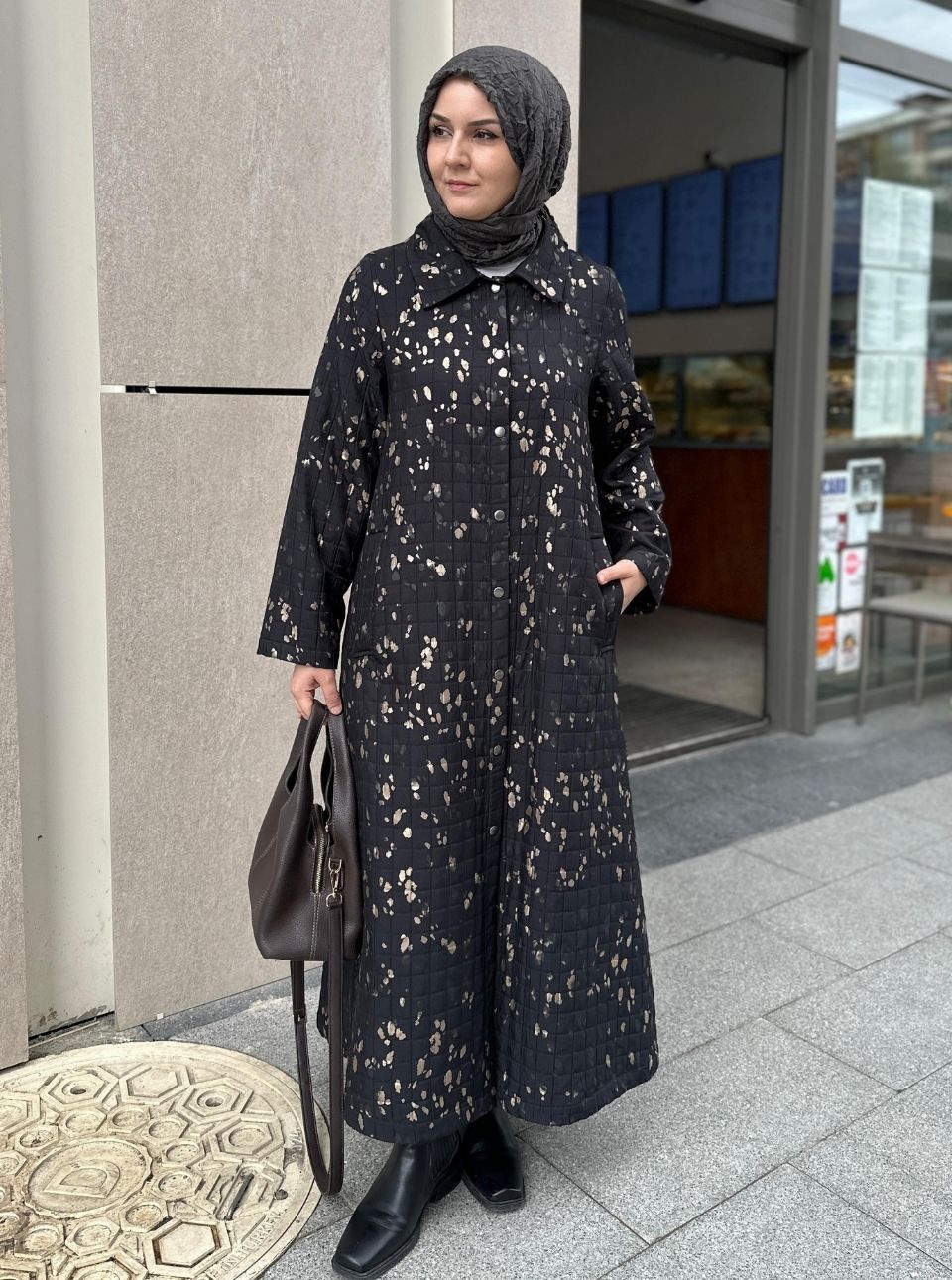 BASKILI KAPİTONE TRENÇ SİYAH