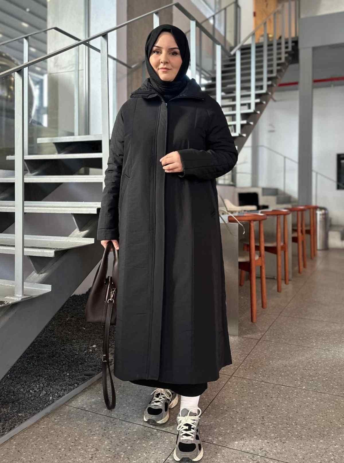 DİK YAKA FERMUARLI MONT SİYAH