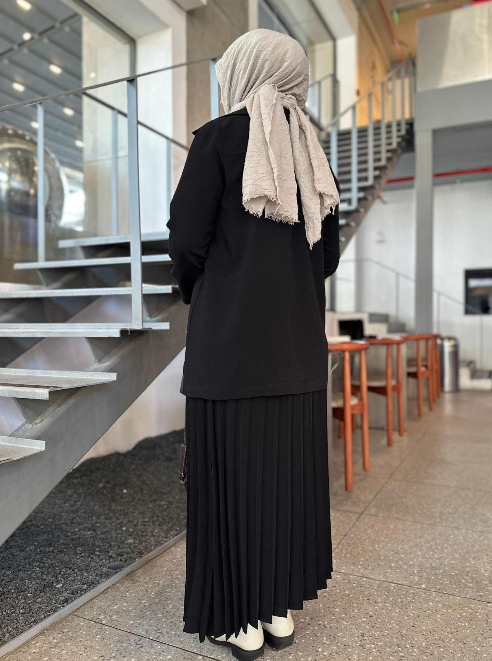 KISA ŞAL YAKA HIRKA SİYAH