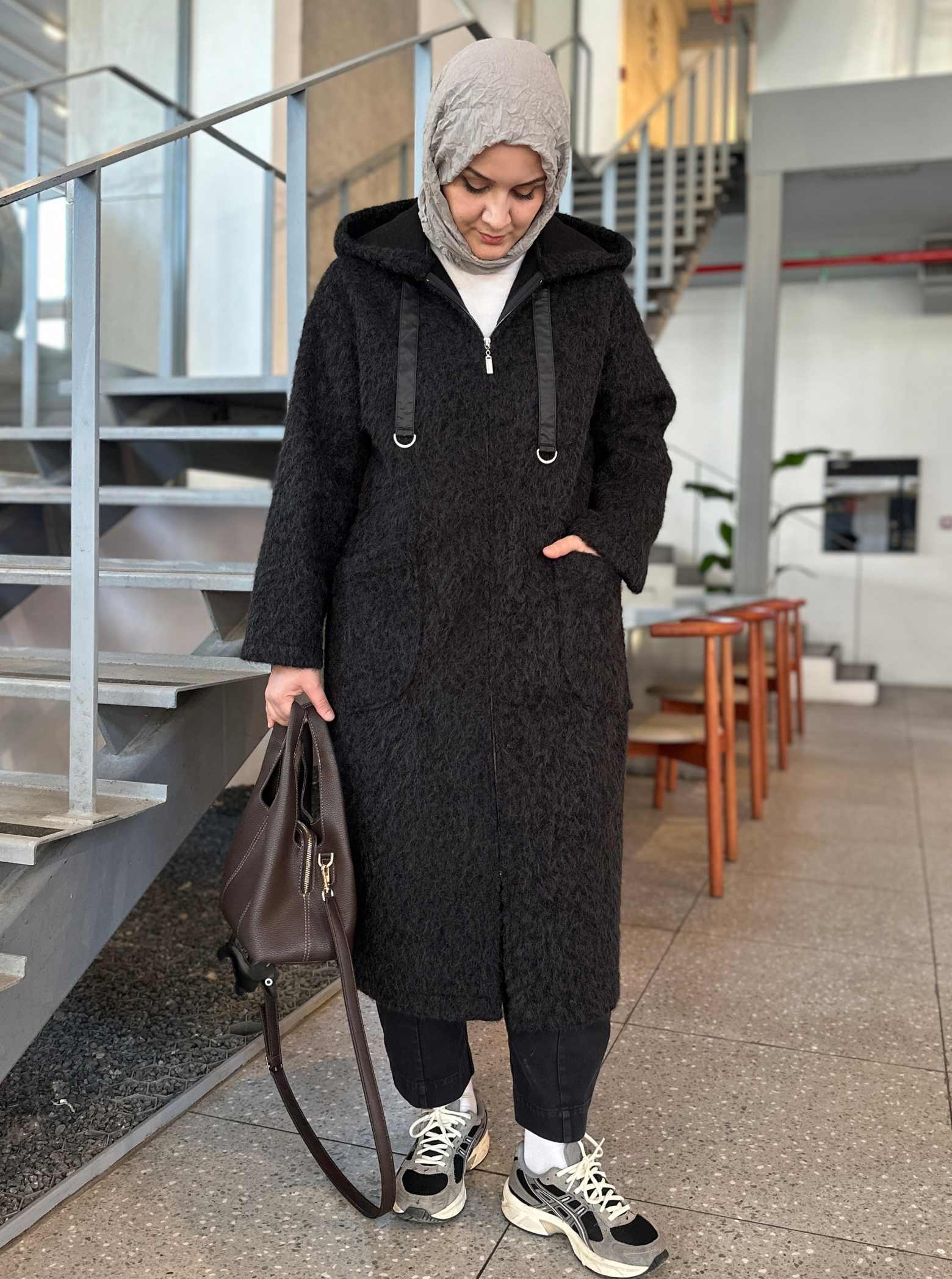 KEÇE FERMUARLI KABAN SİYAH