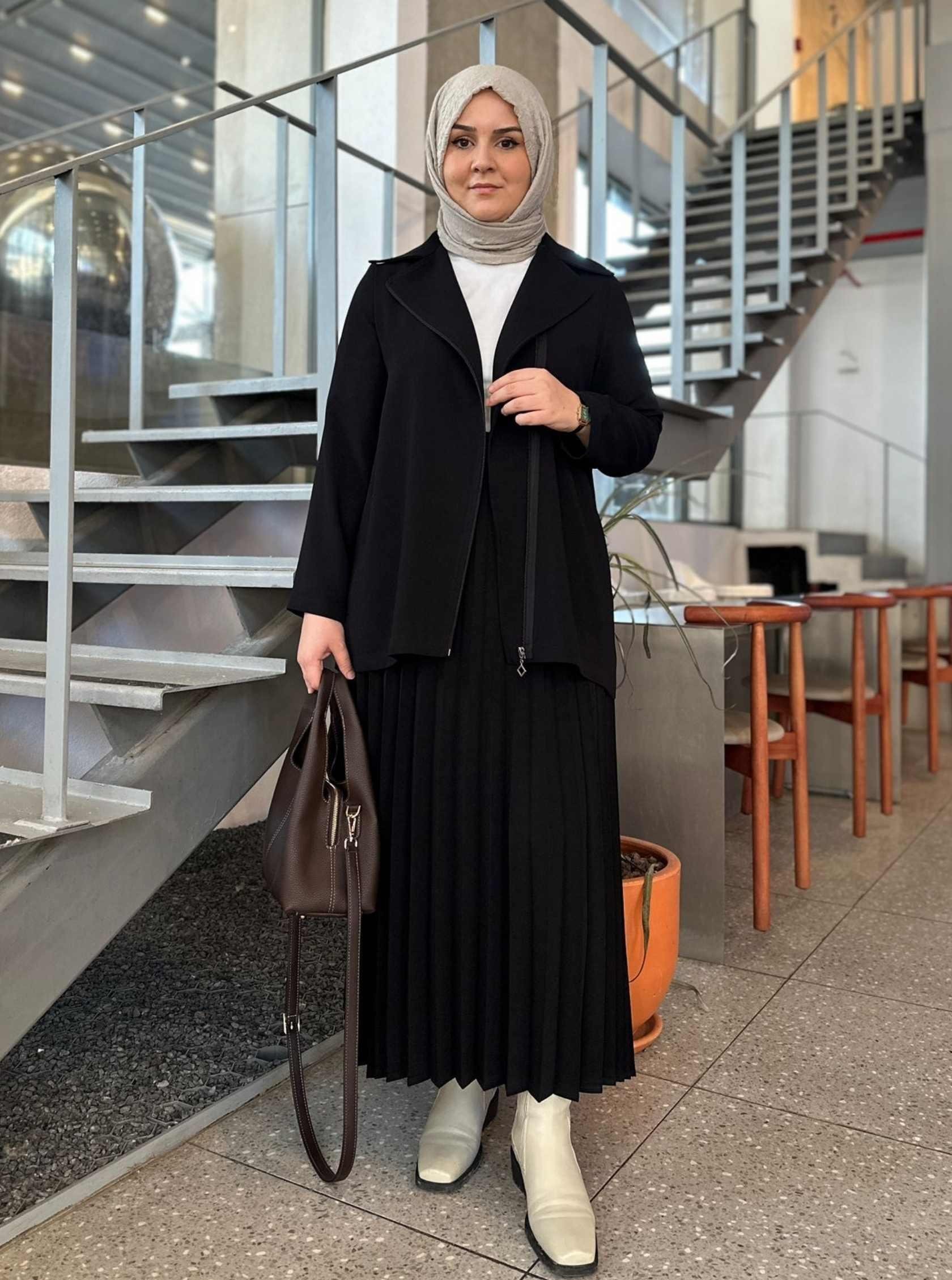 PİLİSELİ ETEK SİYAH