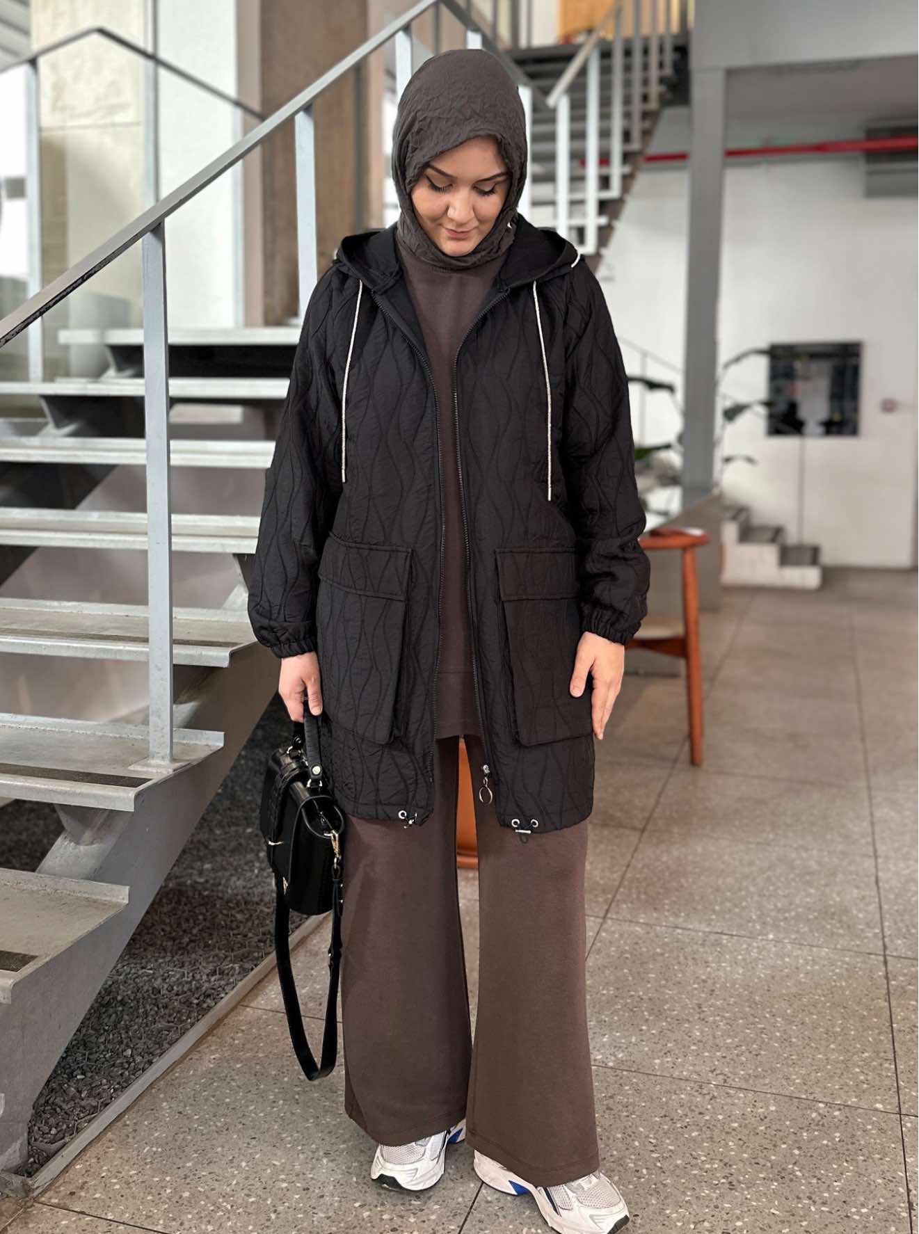 KISA KAPİTONE KAP SİYAH