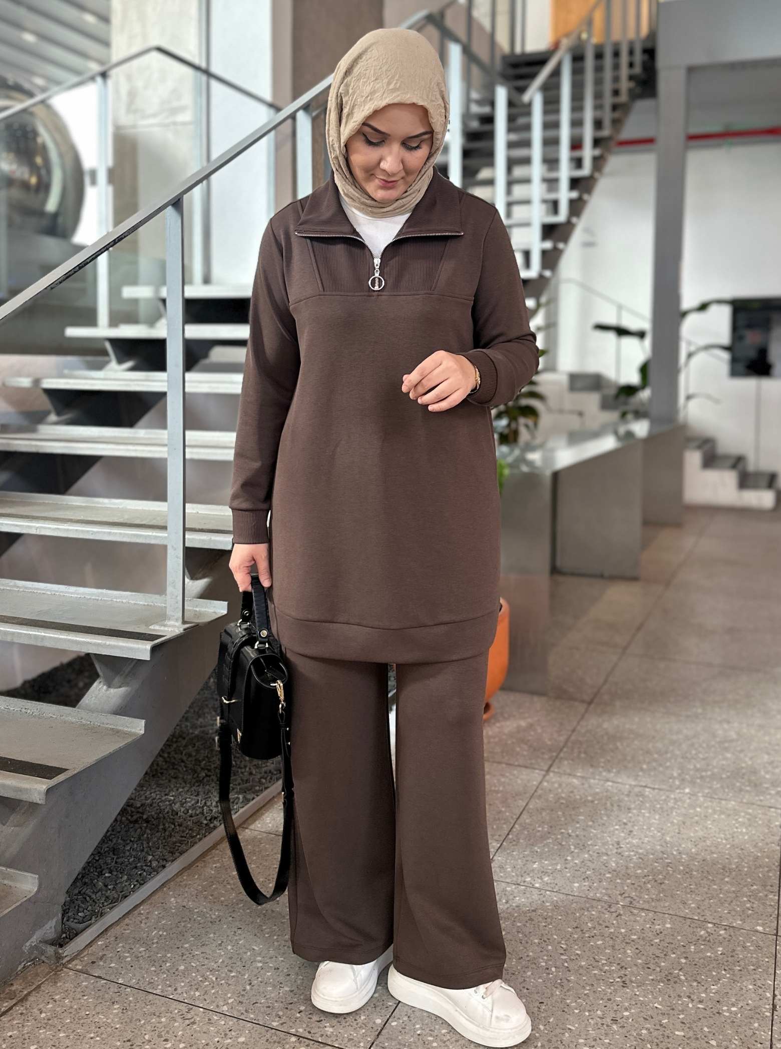 OYSHO TRİKO YAKA TAKIM KAHVE