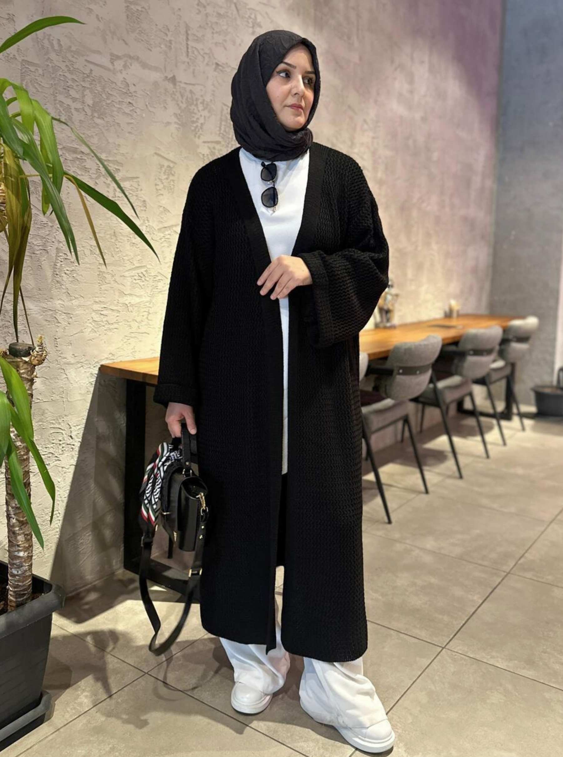 KALIN ÖRGÜLÜ HIRKA SİYAH 