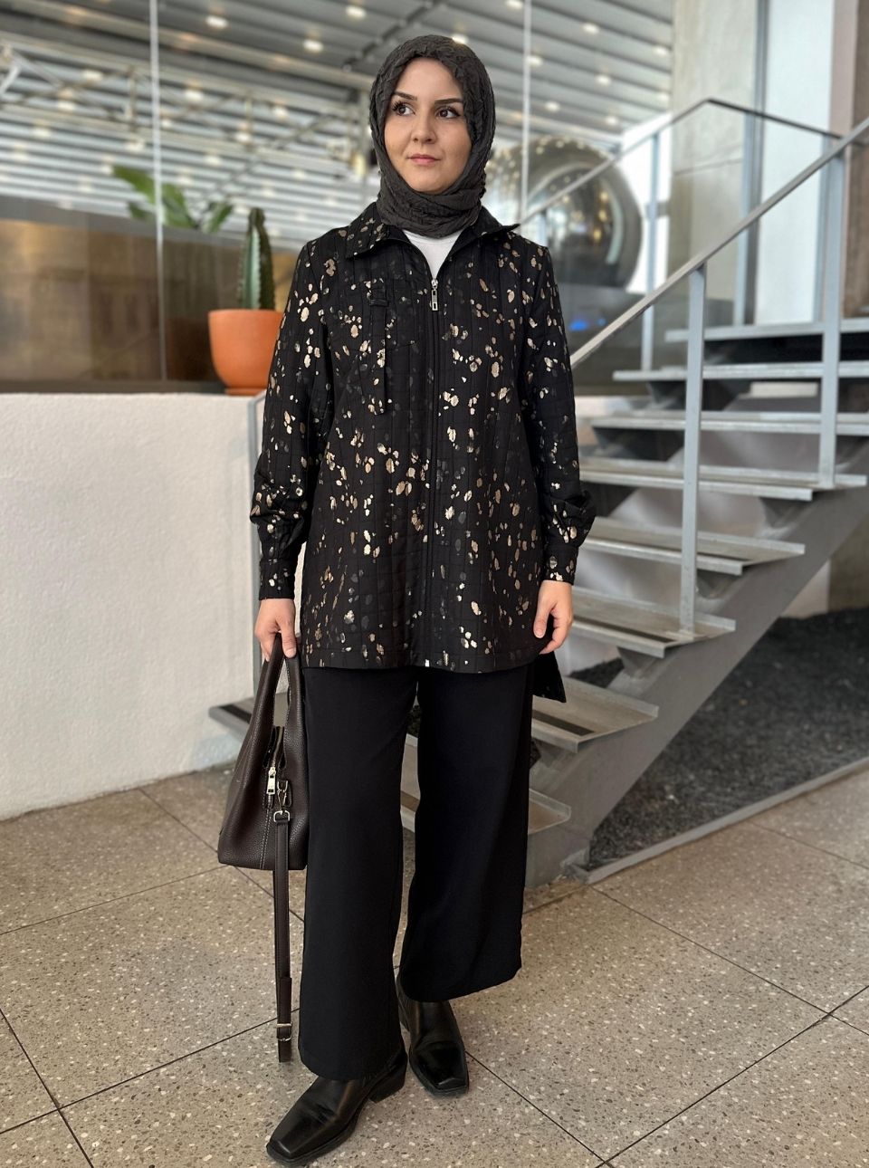 BASKILI KAPİTONE CEKET SİYAH